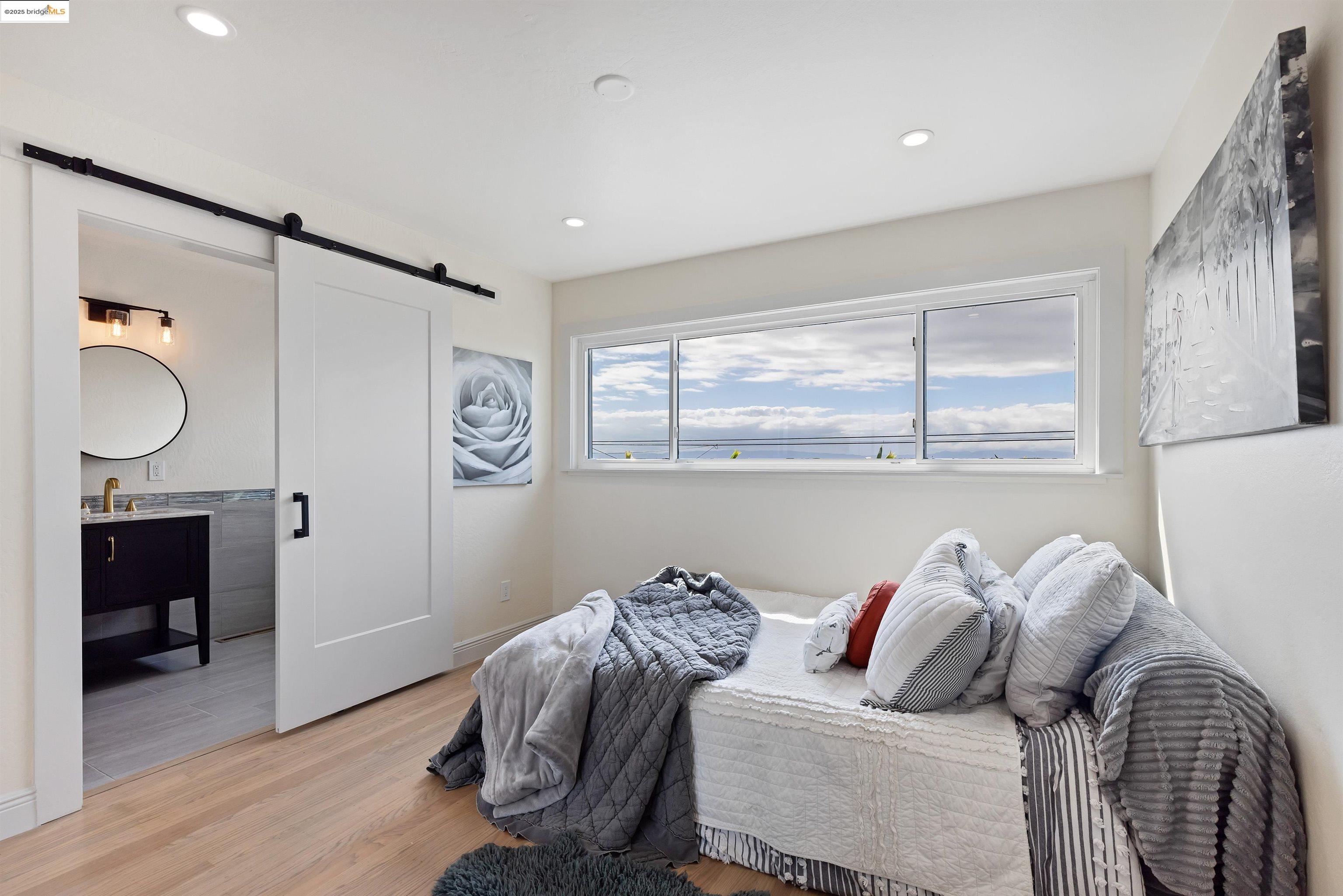 Detail Gallery Image 27 of 47 For 7756 Sunkist Dr, Oakland,  CA 94605 - 3 Beds | 2 Baths