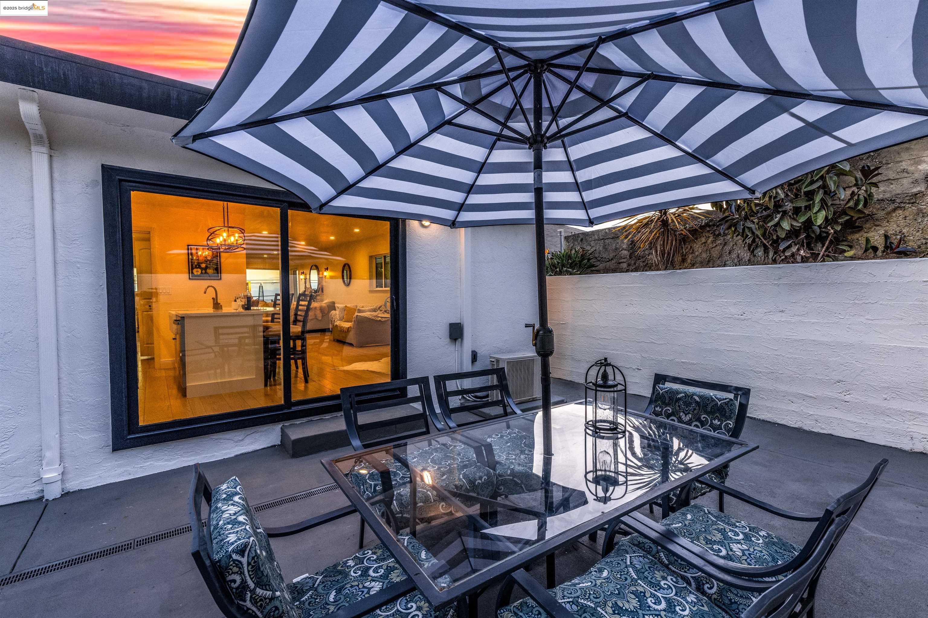 Detail Gallery Image 39 of 47 For 7756 Sunkist Dr, Oakland,  CA 94605 - 3 Beds | 2 Baths