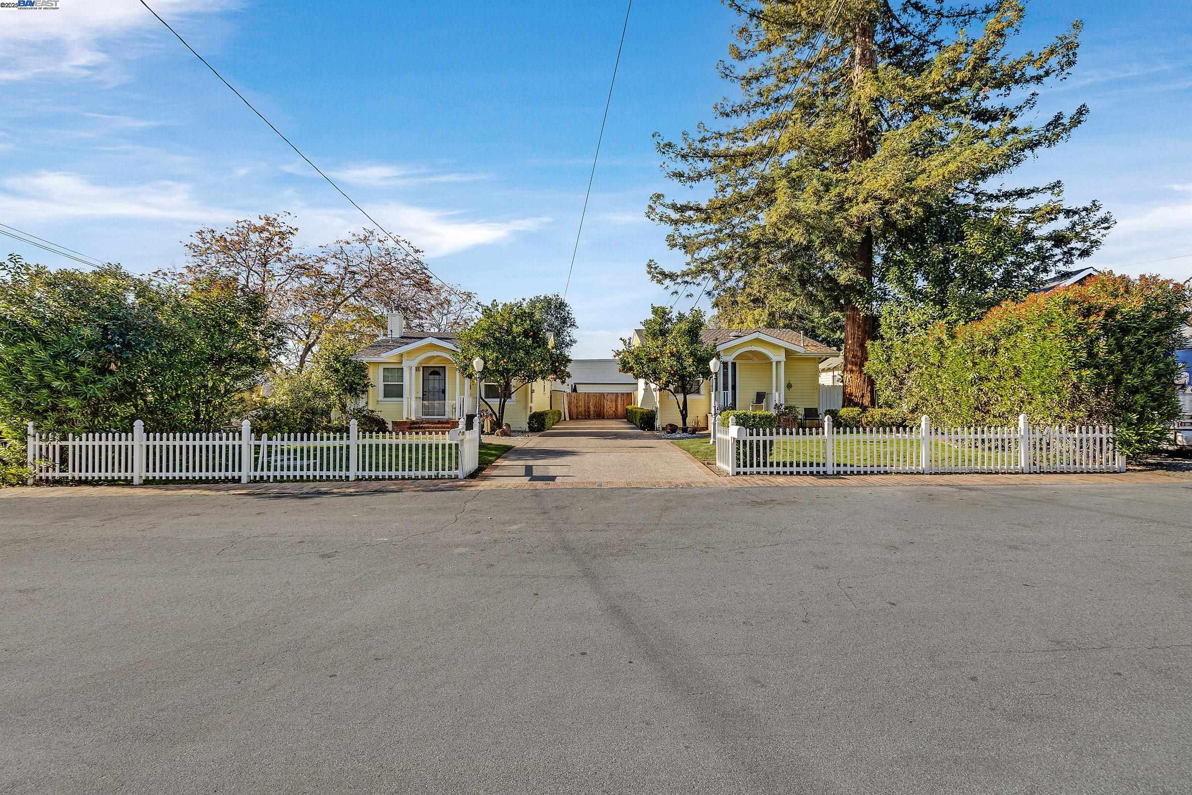 Detail Gallery Image 2 of 60 For 339 I St, Fremont,  CA 94536 - 6 Beds | 3 Baths