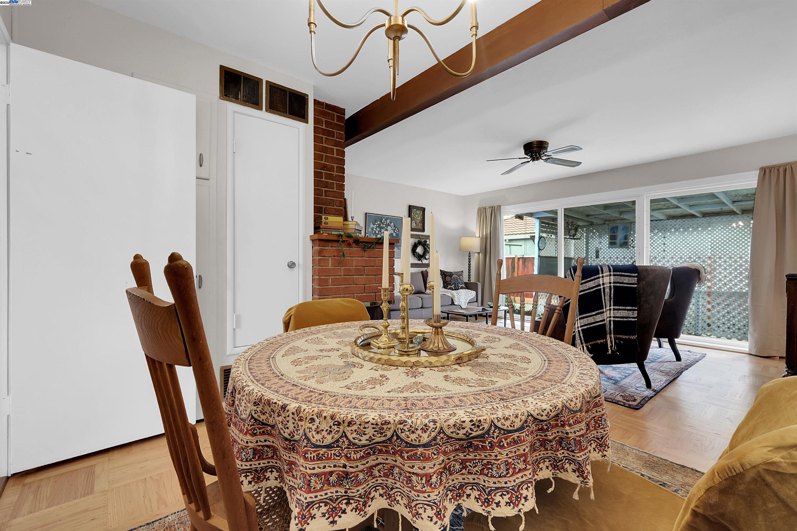 Detail Gallery Image 11 of 34 For 15835 via Seco, San Lorenzo,  CA 94580 - 3 Beds | 2 Baths