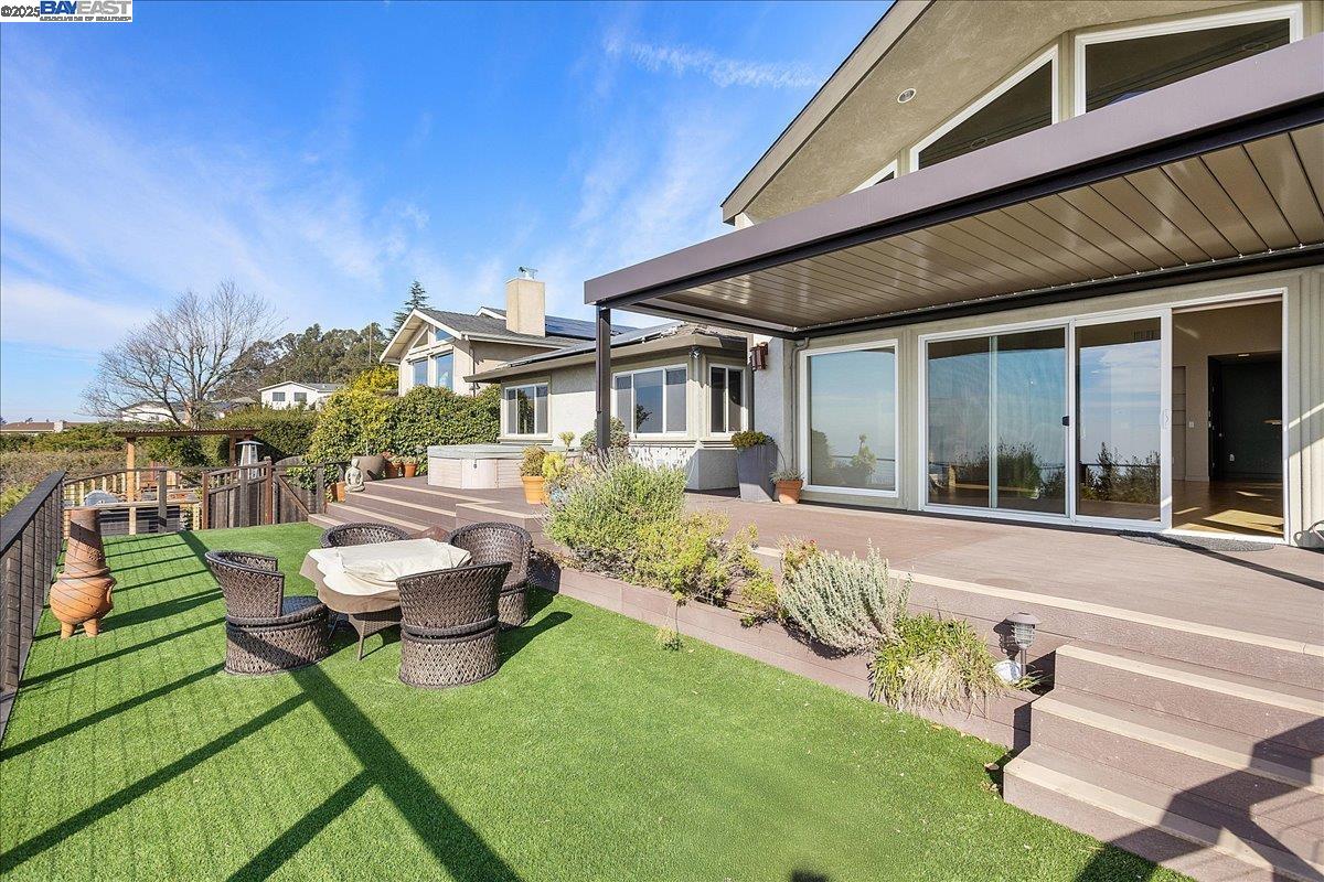 Detail Gallery Image 22 of 24 For 75 Chadbourne Way, Oakland,  CA 94619 - 5 Beds | 2/1 Baths