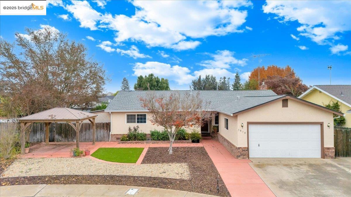 Detail Gallery Image 2 of 47 For 1870 Shadyside Ct, Oakdale,  CA 95361 - 4 Beds | 2 Baths