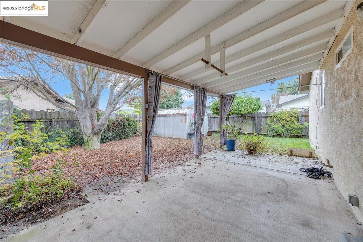 Detail Gallery Image 11 of 47 For 1870 Shadyside Ct, Oakdale,  CA 95361 - 4 Beds | 2 Baths