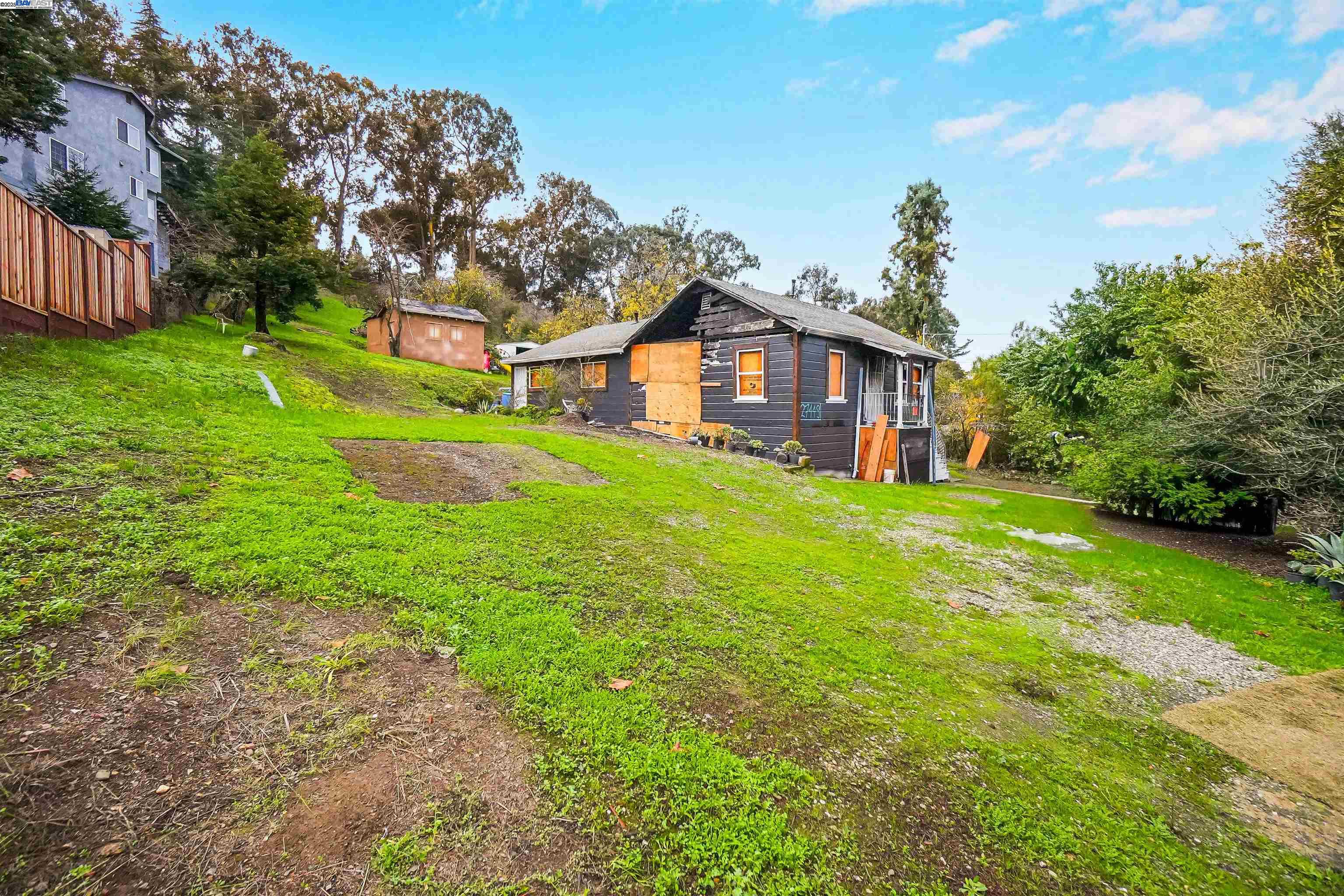 Detail Gallery Image 12 of 30 For 27449 Dobbel Ave, Hayward,  CA 94542 - 4 Beds | 2 Baths