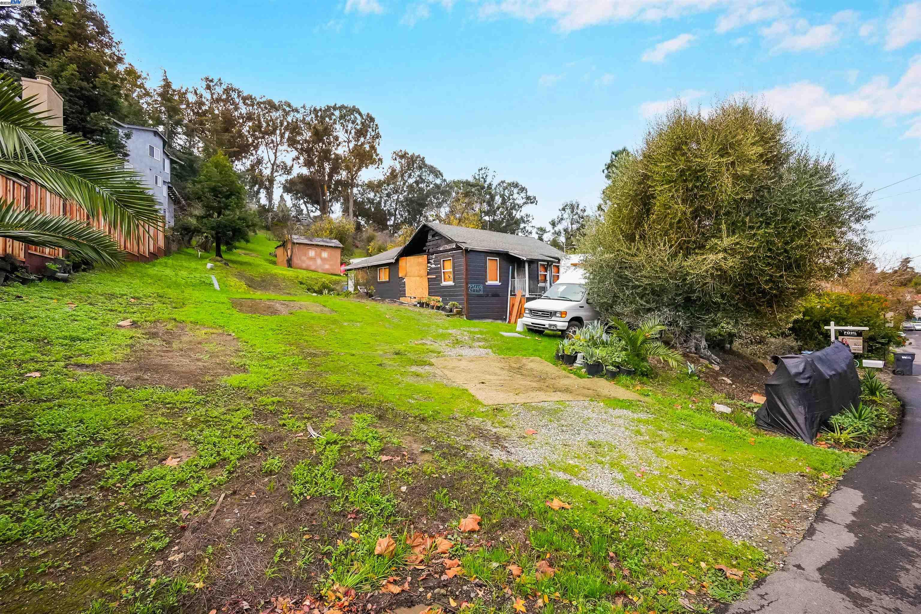 Detail Gallery Image 13 of 30 For 27449 Dobbel Ave, Hayward,  CA 94542 - 4 Beds | 2 Baths