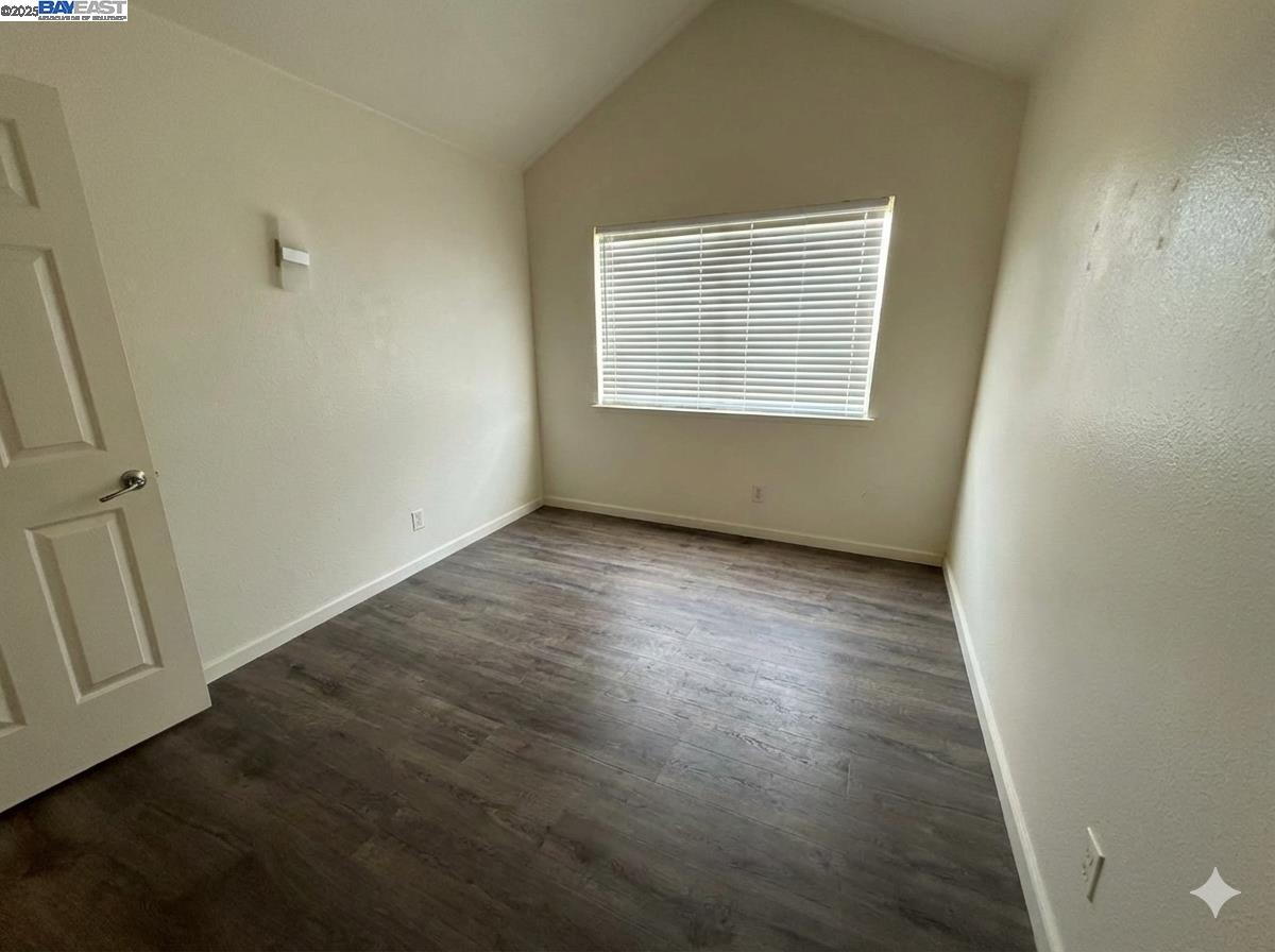 Detail Gallery Image 11 of 11 For 39965 Potrero Dr, Newark,  CA 94560 - 4 Beds | 3 Baths