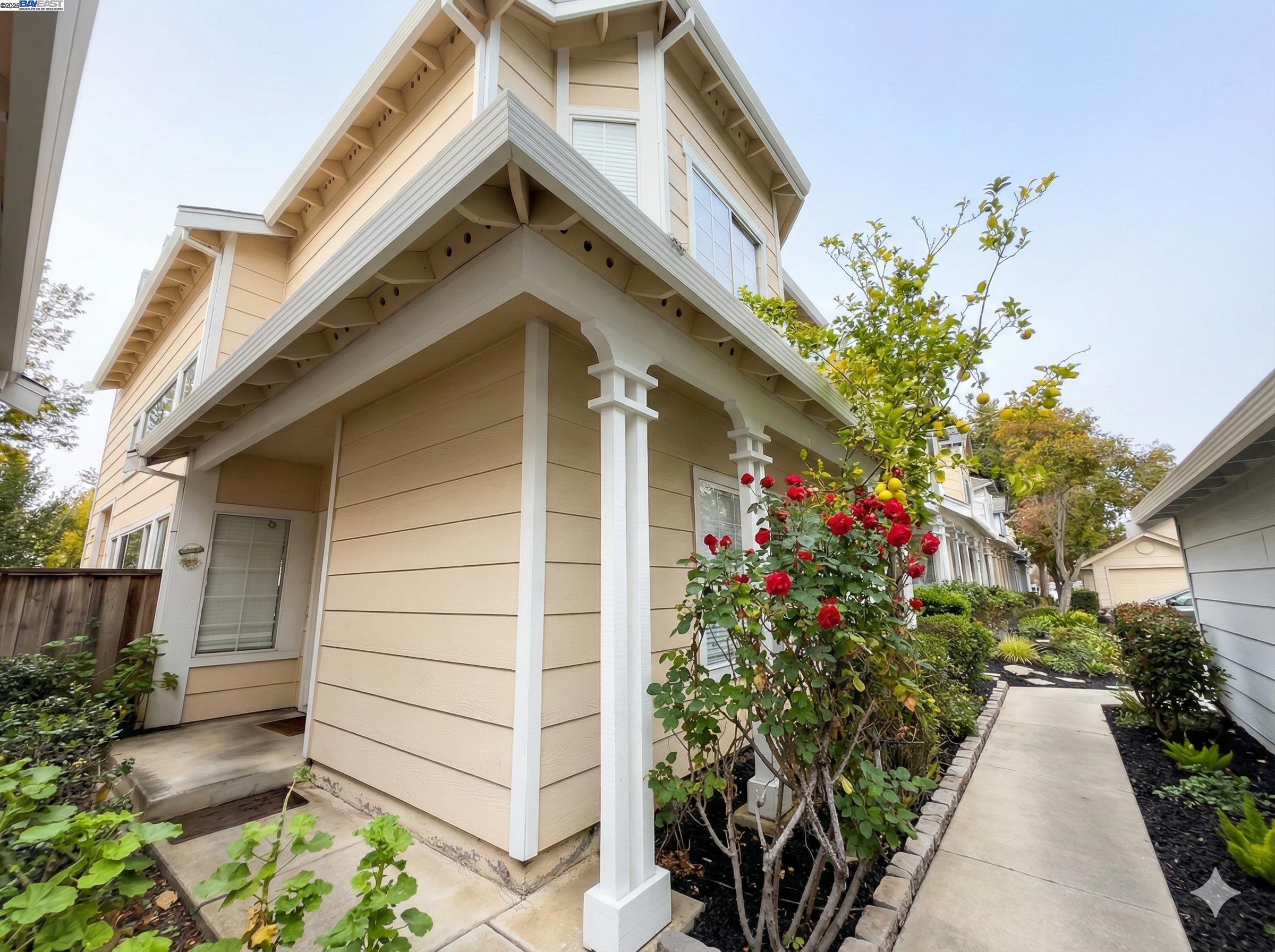 Detail Gallery Image 3 of 11 For 39965 Potrero Dr, Newark,  CA 94560 - 4 Beds | 3 Baths
