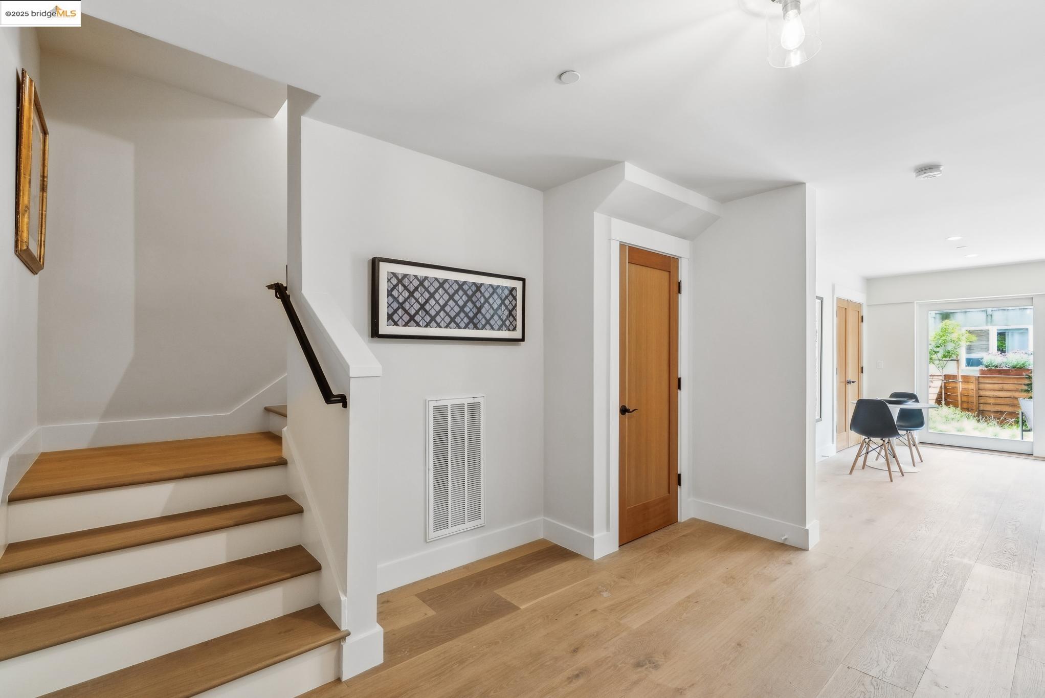 Detail Gallery Image 26 of 38 For 4428 Howe St, Oakland,  CA 94611 - 4 Beds | 3/1 Baths