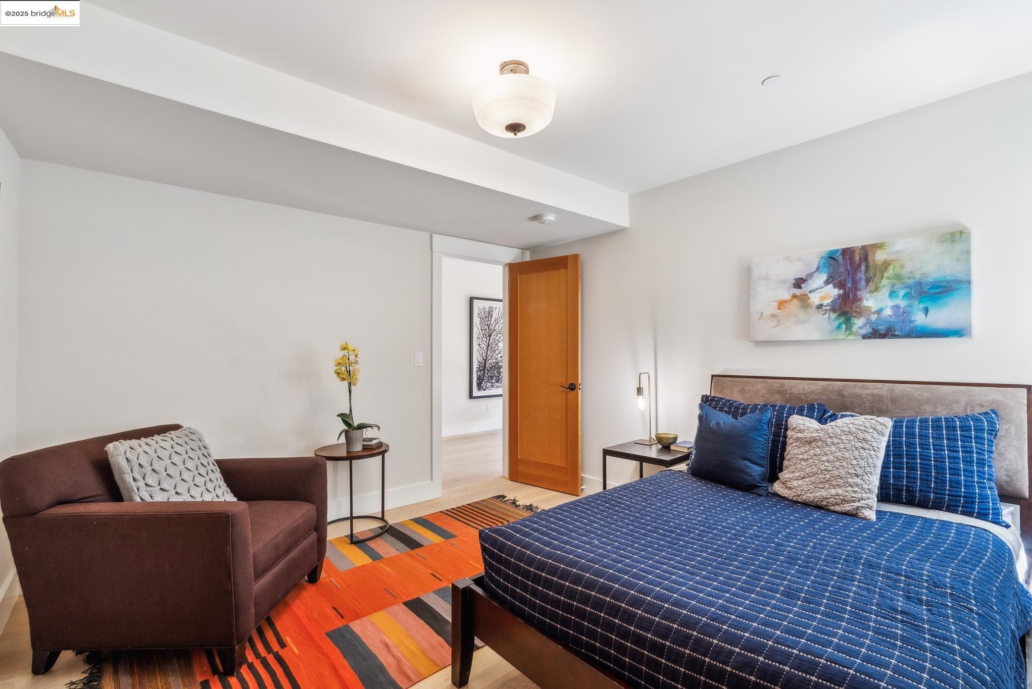 Detail Gallery Image 27 of 38 For 4428 Howe St, Oakland,  CA 94611 - 4 Beds | 3/1 Baths