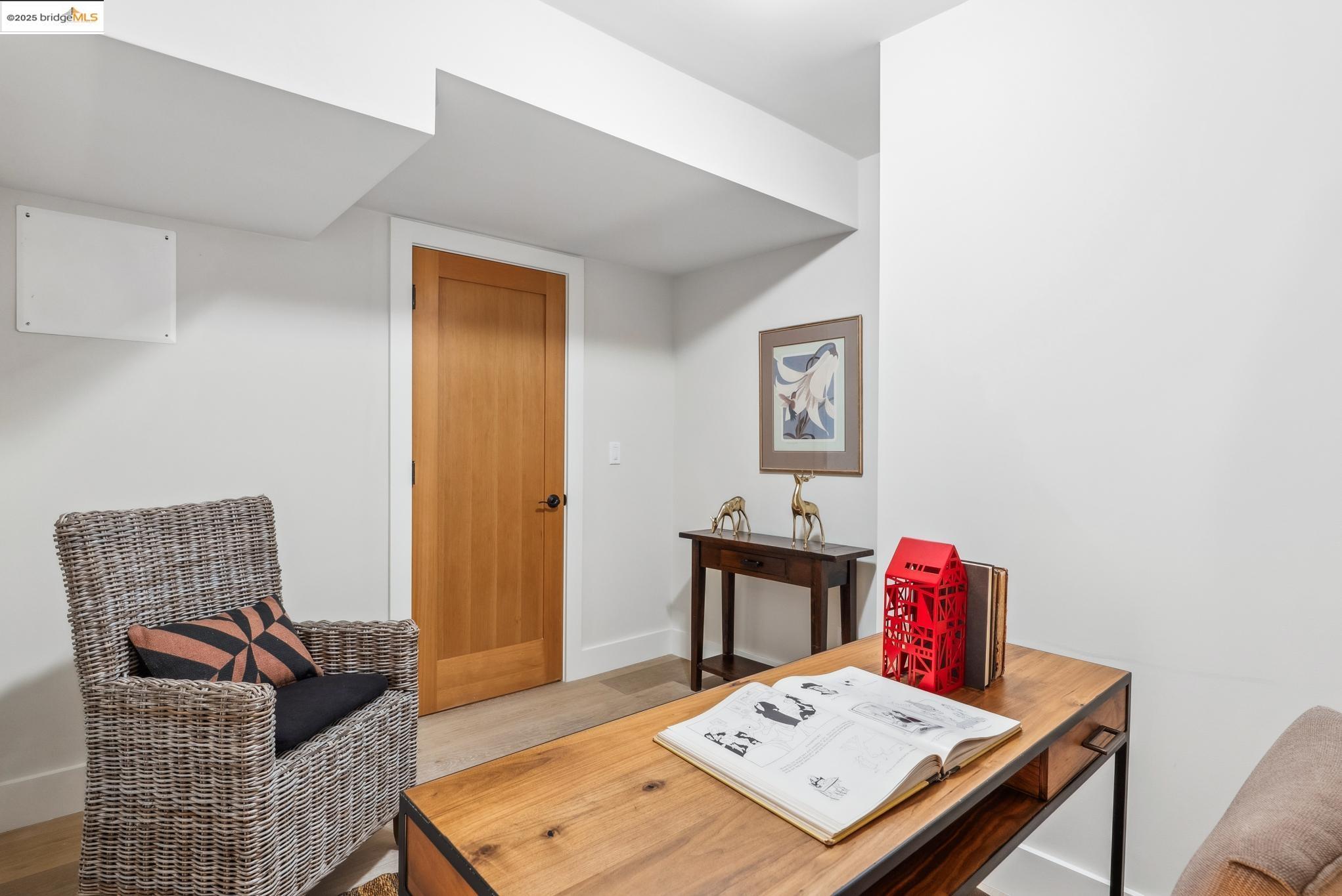 Detail Gallery Image 29 of 38 For 4428 Howe St, Oakland,  CA 94611 - 4 Beds | 3/1 Baths