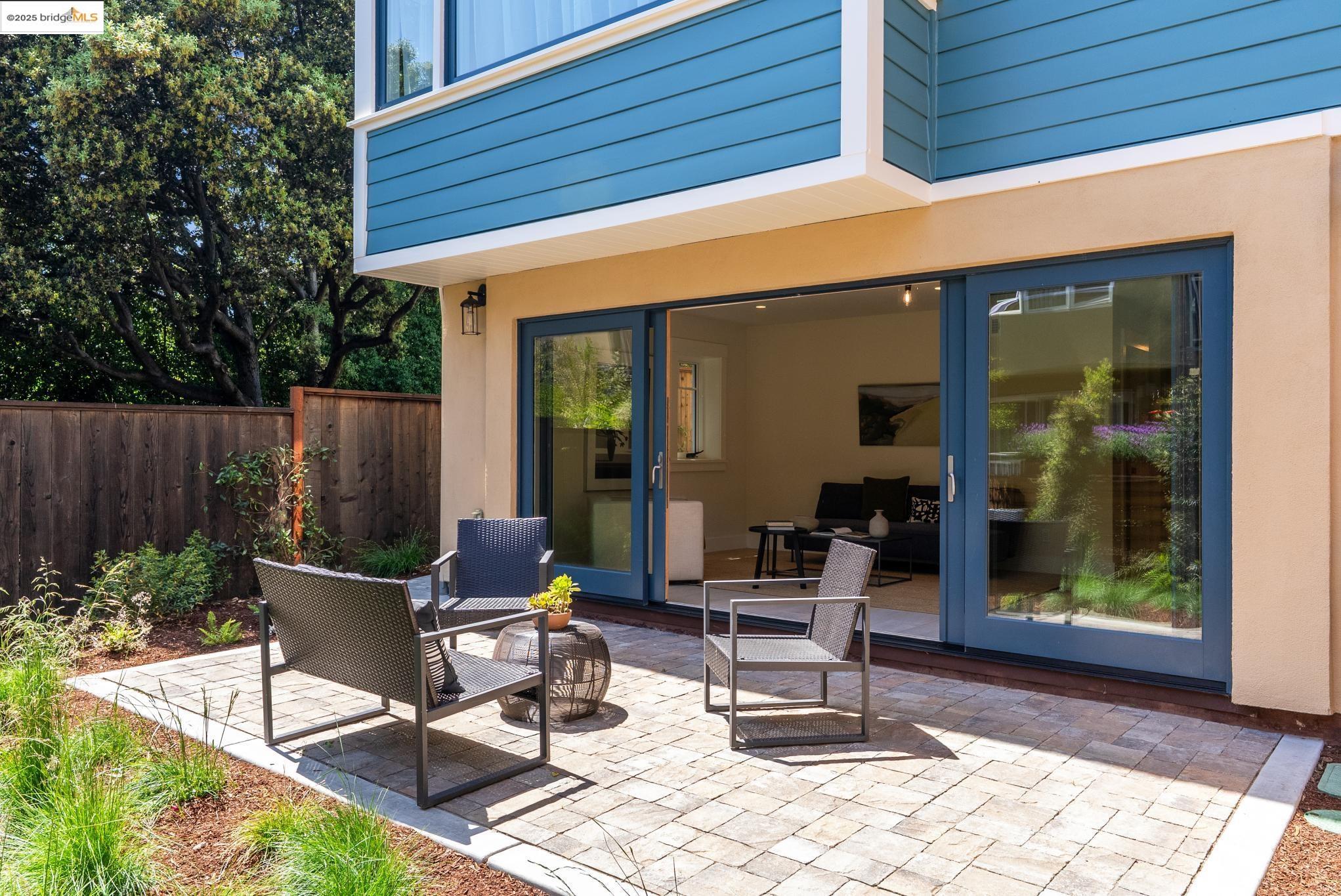 Detail Gallery Image 34 of 38 For 4428 Howe St, Oakland,  CA 94611 - 4 Beds | 3/1 Baths