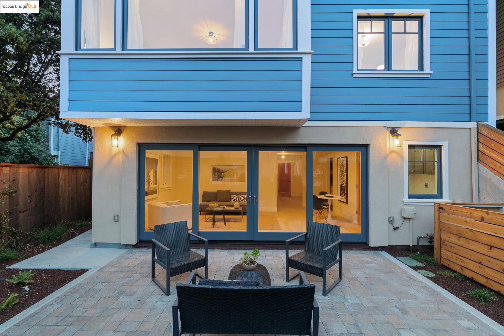 Detail Gallery Image 35 of 38 For 4428 Howe St, Oakland,  CA 94611 - 4 Beds | 3/1 Baths