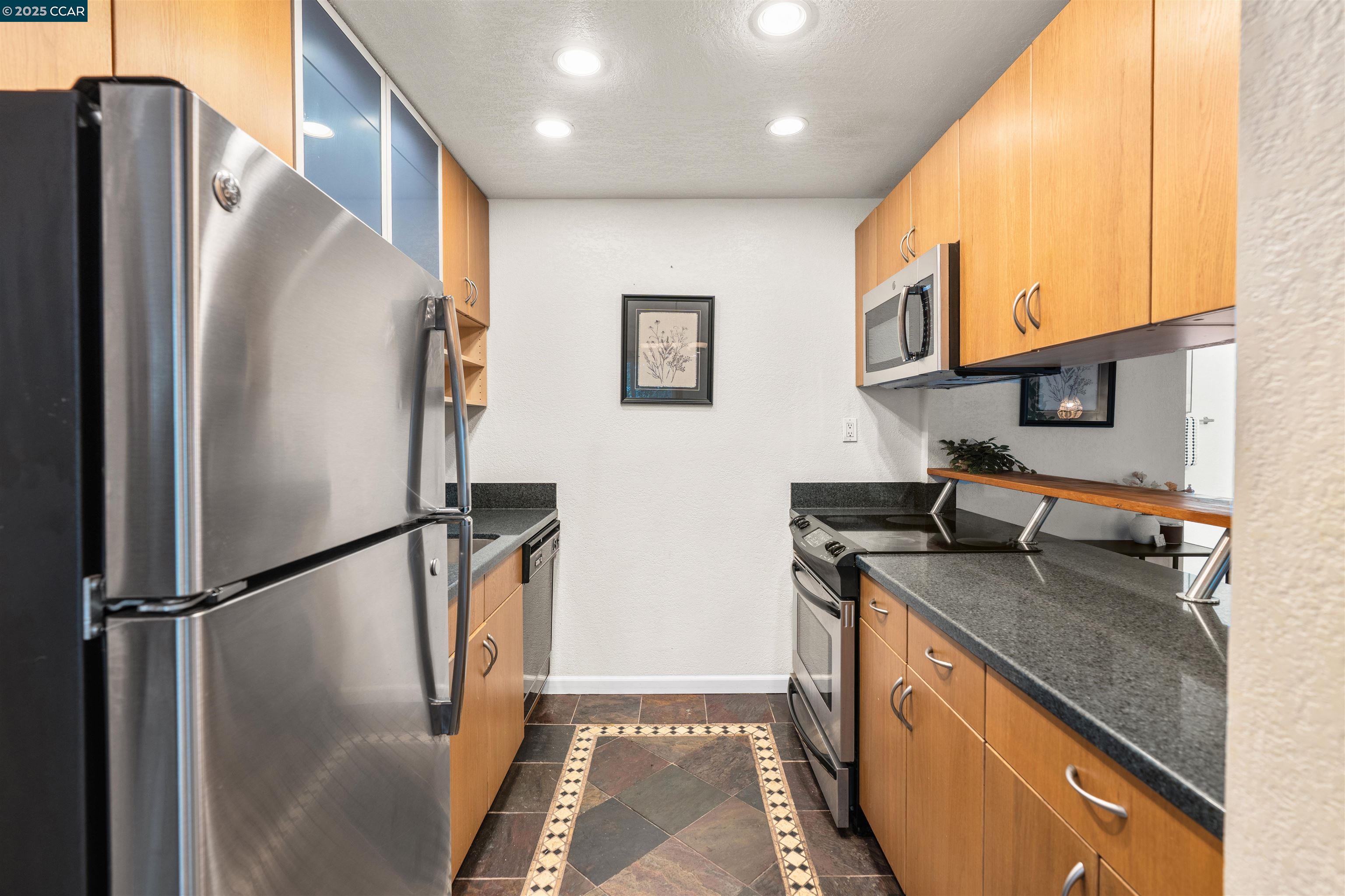 Photo #12: 41119469 Listing: Photo #12