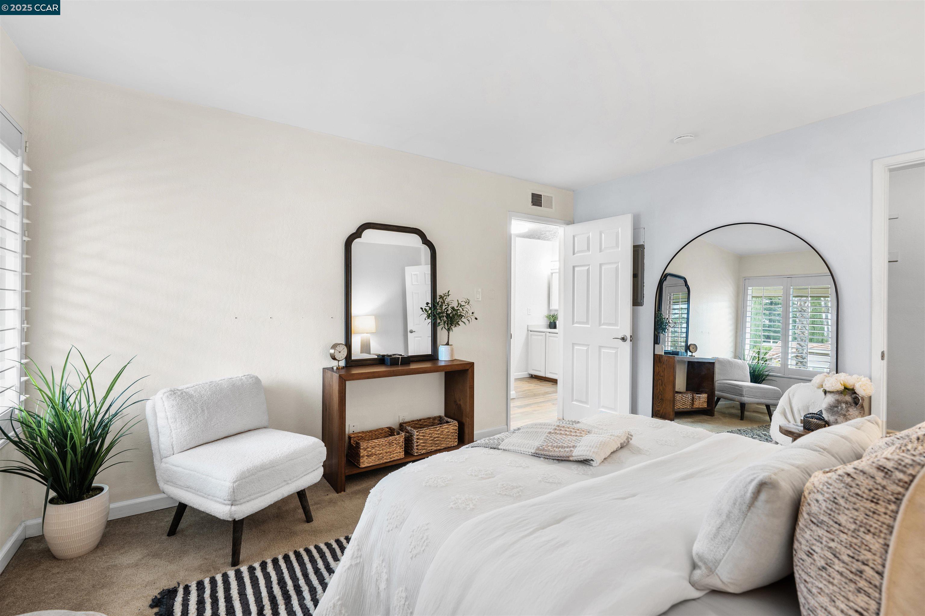 Photo #17: 41119469 Listing: Photo #17