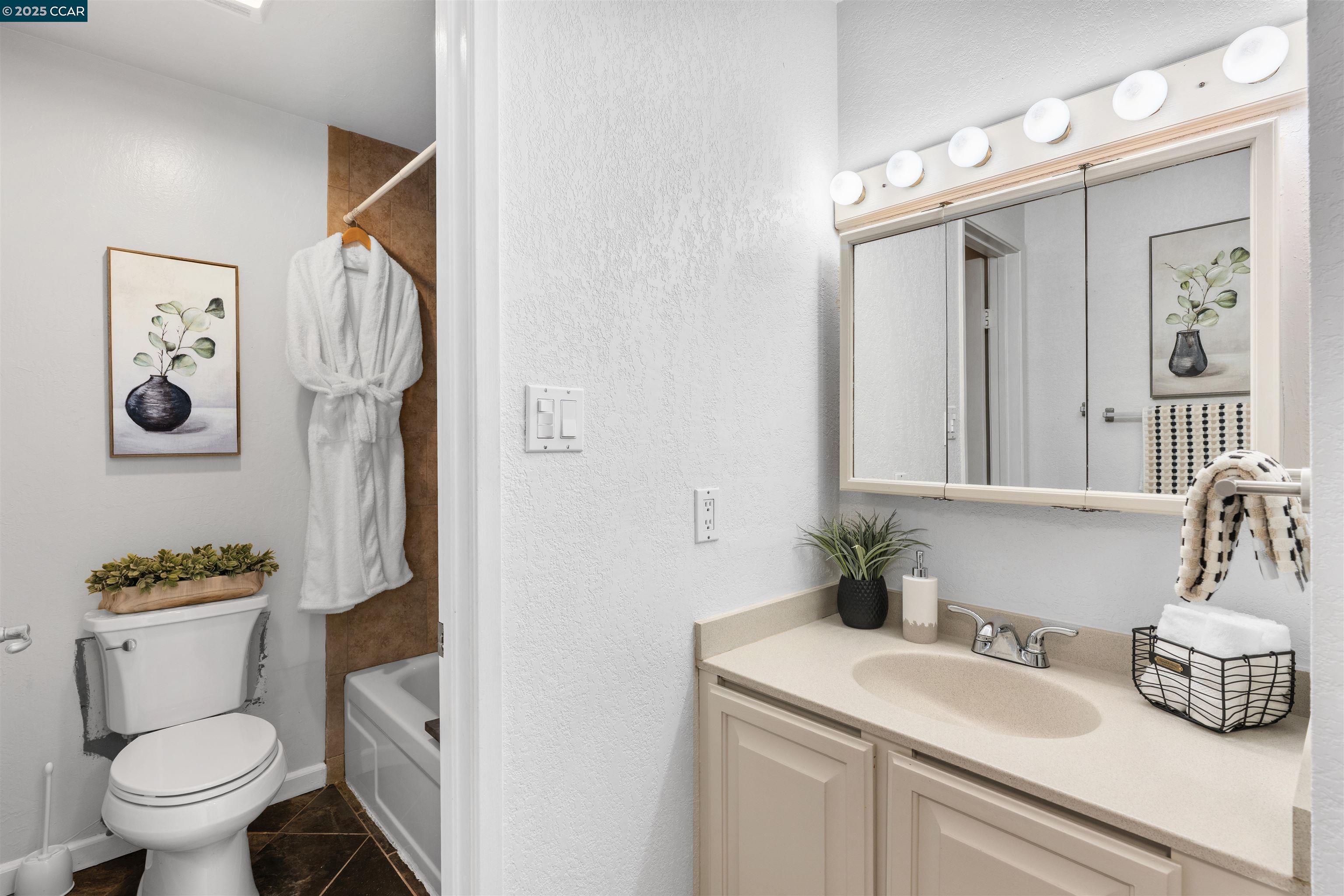 Photo #22: 41119469 Listing: Photo #22