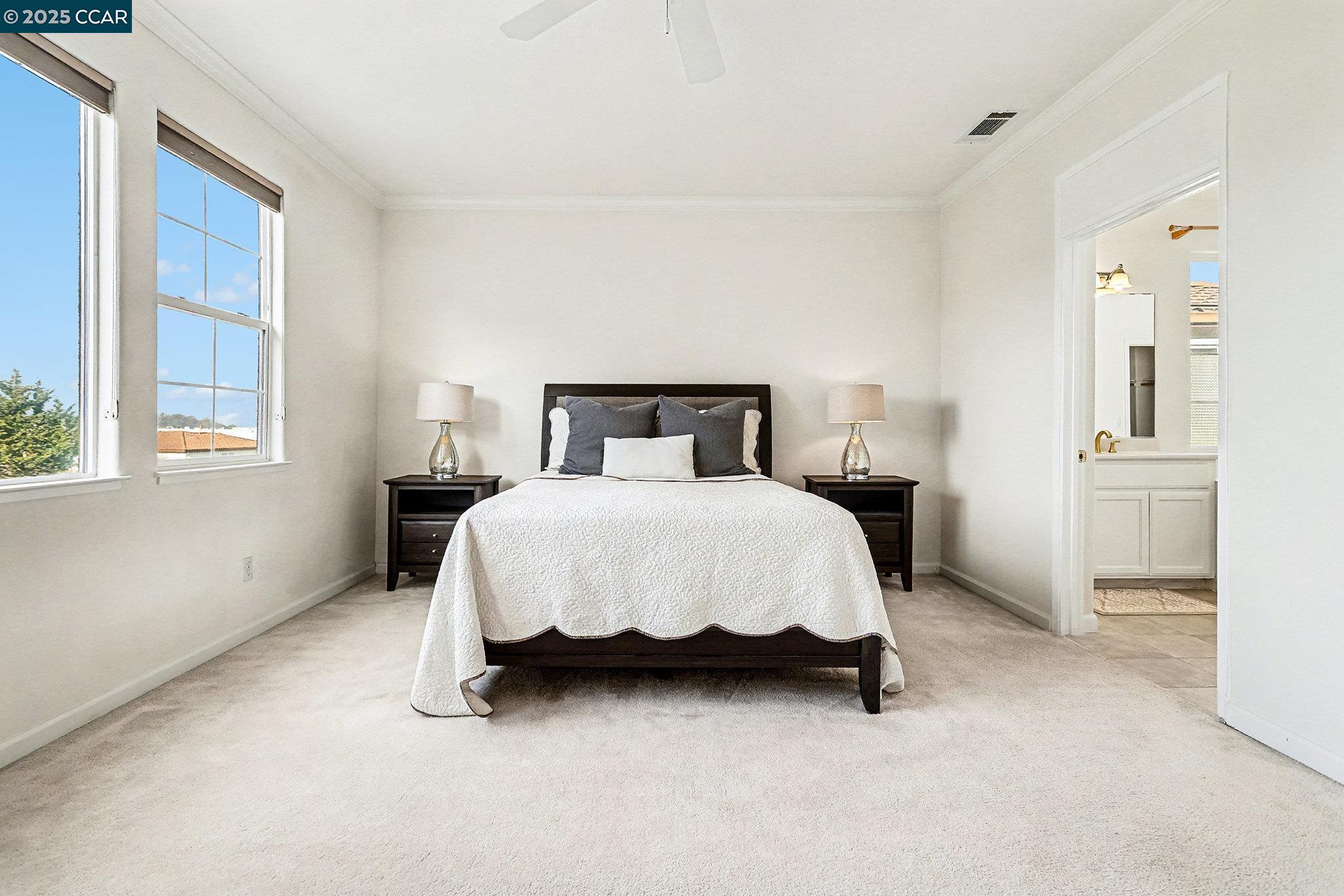 Detail Gallery Image 19 of 42 For 5701 Oakmont Dr, Richmond,  CA 94806 - 5 Beds | 3 Baths