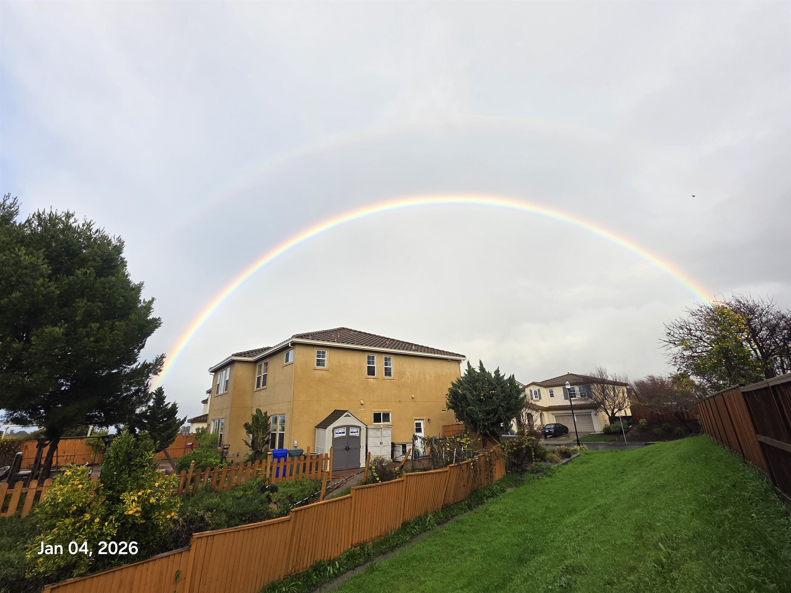 Detail Gallery Image 3 of 56 For 5701 Oakmont Dr, Richmond,  CA 94806 - 5 Beds | 3 Baths