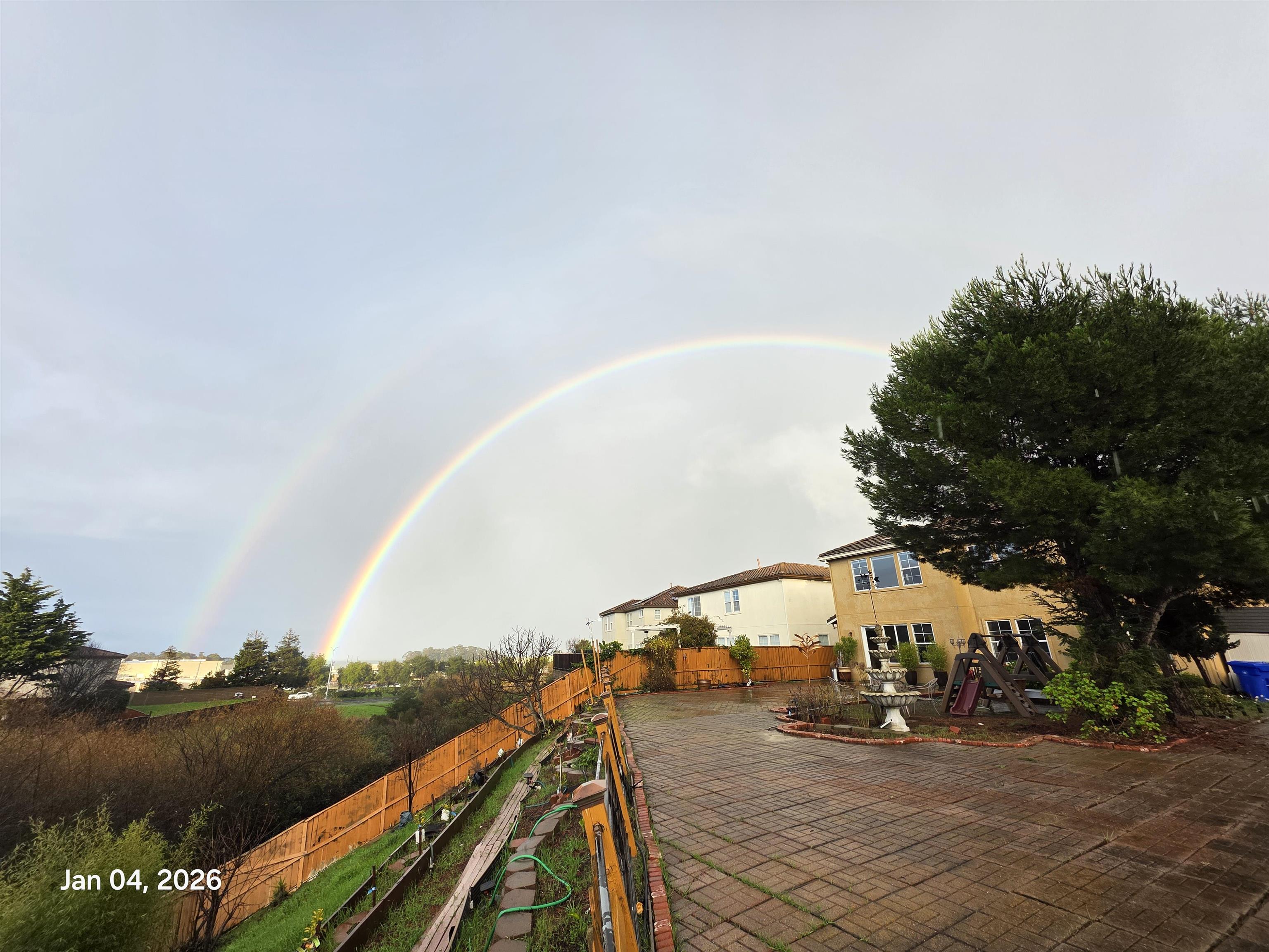 Detail Gallery Image 7 of 56 For 5701 Oakmont Dr, Richmond,  CA 94806 - 5 Beds | 3 Baths