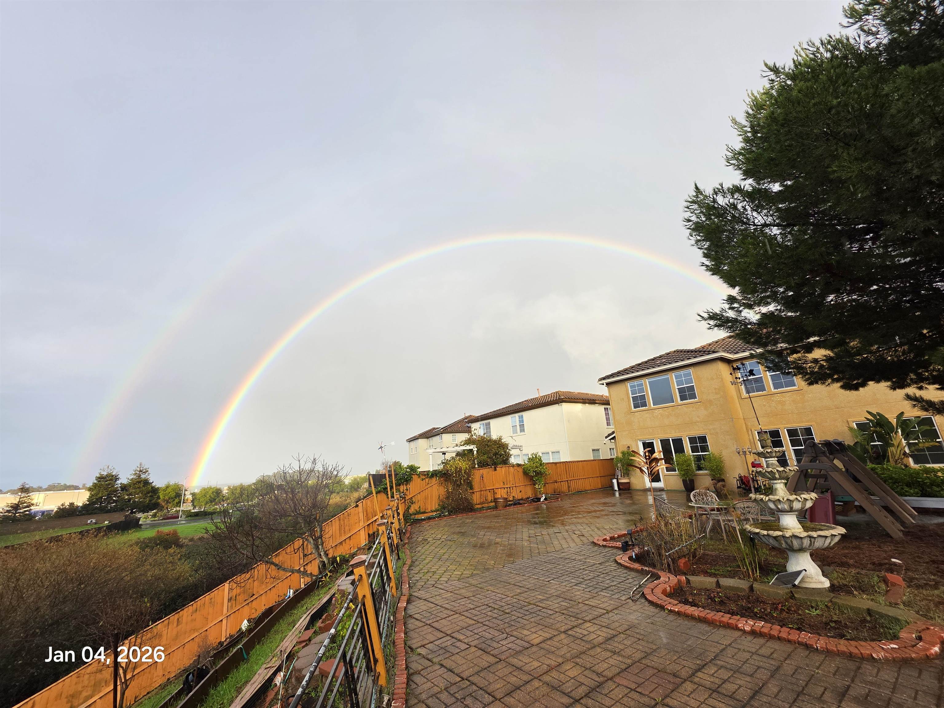 Detail Gallery Image 8 of 56 For 5701 Oakmont Dr, Richmond,  CA 94806 - 5 Beds | 3 Baths