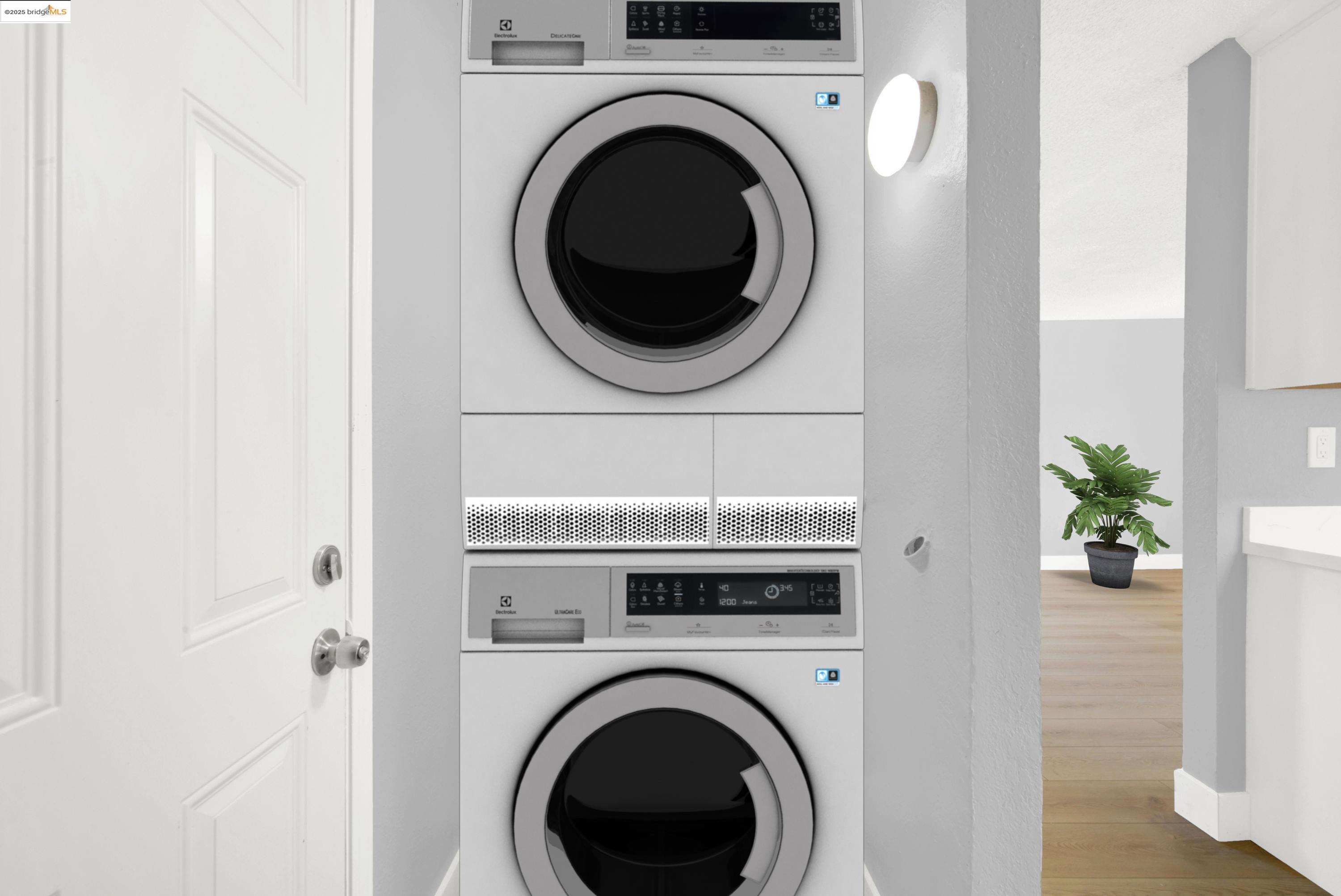 Detail Gallery Image 16 of 53 For 1232 73rd Ave, Oakland,  CA 94621 - 3 Beds | 2 Baths