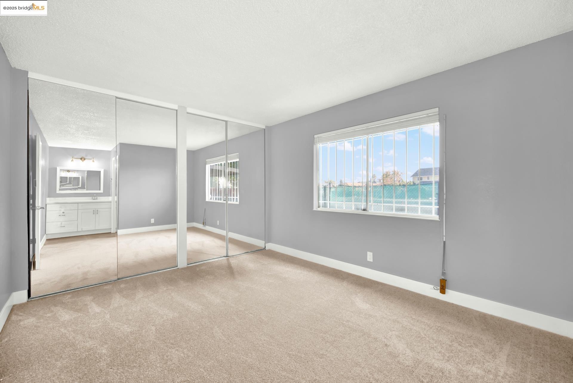 Detail Gallery Image 25 of 53 For 1232 73rd Ave, Oakland,  CA 94621 - 3 Beds | 2 Baths