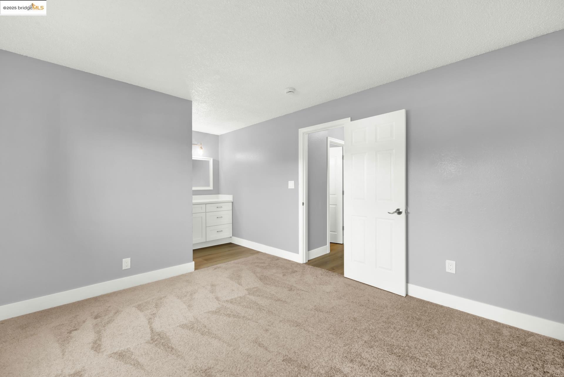 Detail Gallery Image 28 of 53 For 1232 73rd Ave, Oakland,  CA 94621 - 3 Beds | 2 Baths