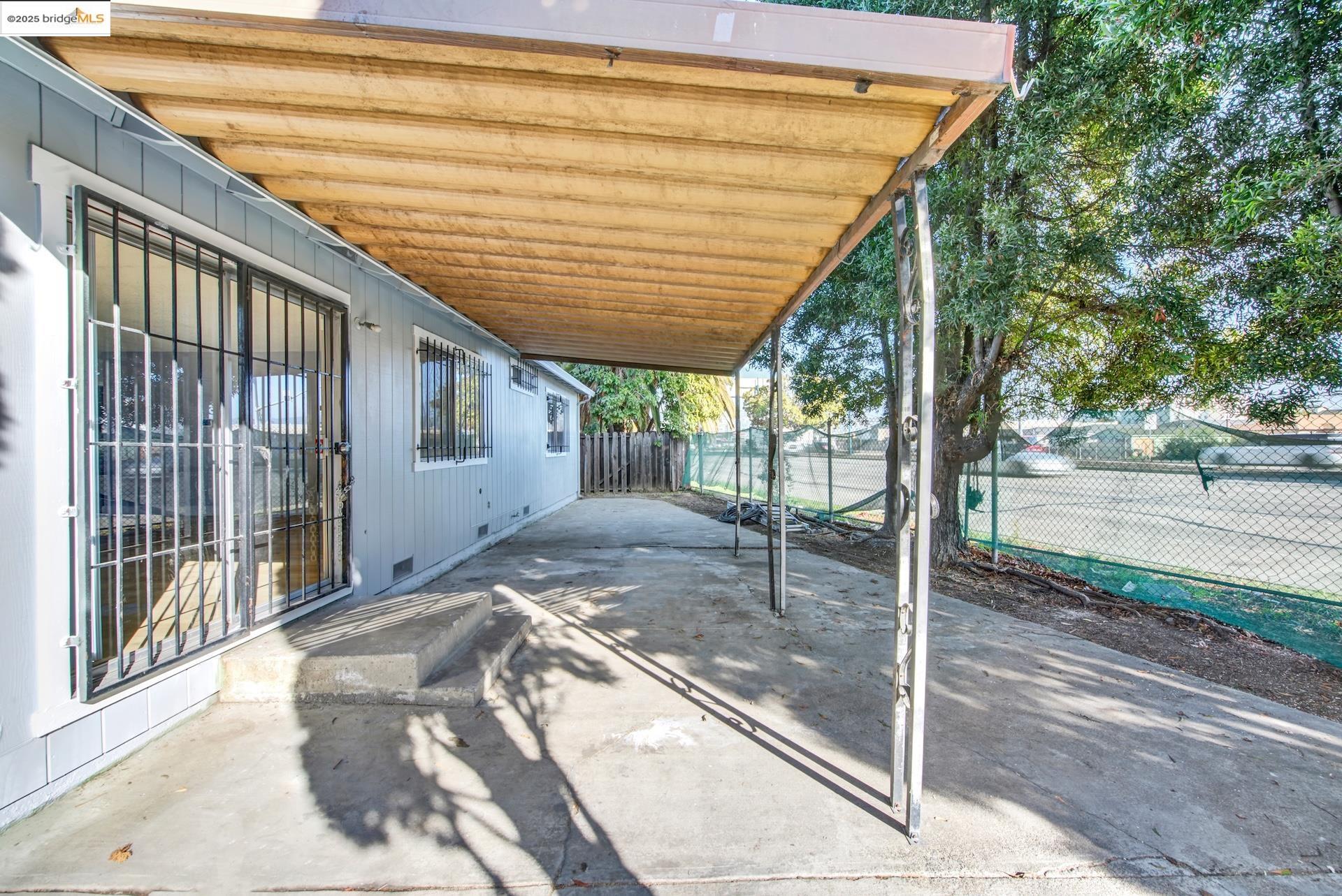 Detail Gallery Image 52 of 53 For 1232 73rd Ave, Oakland,  CA 94621 - 3 Beds | 2 Baths