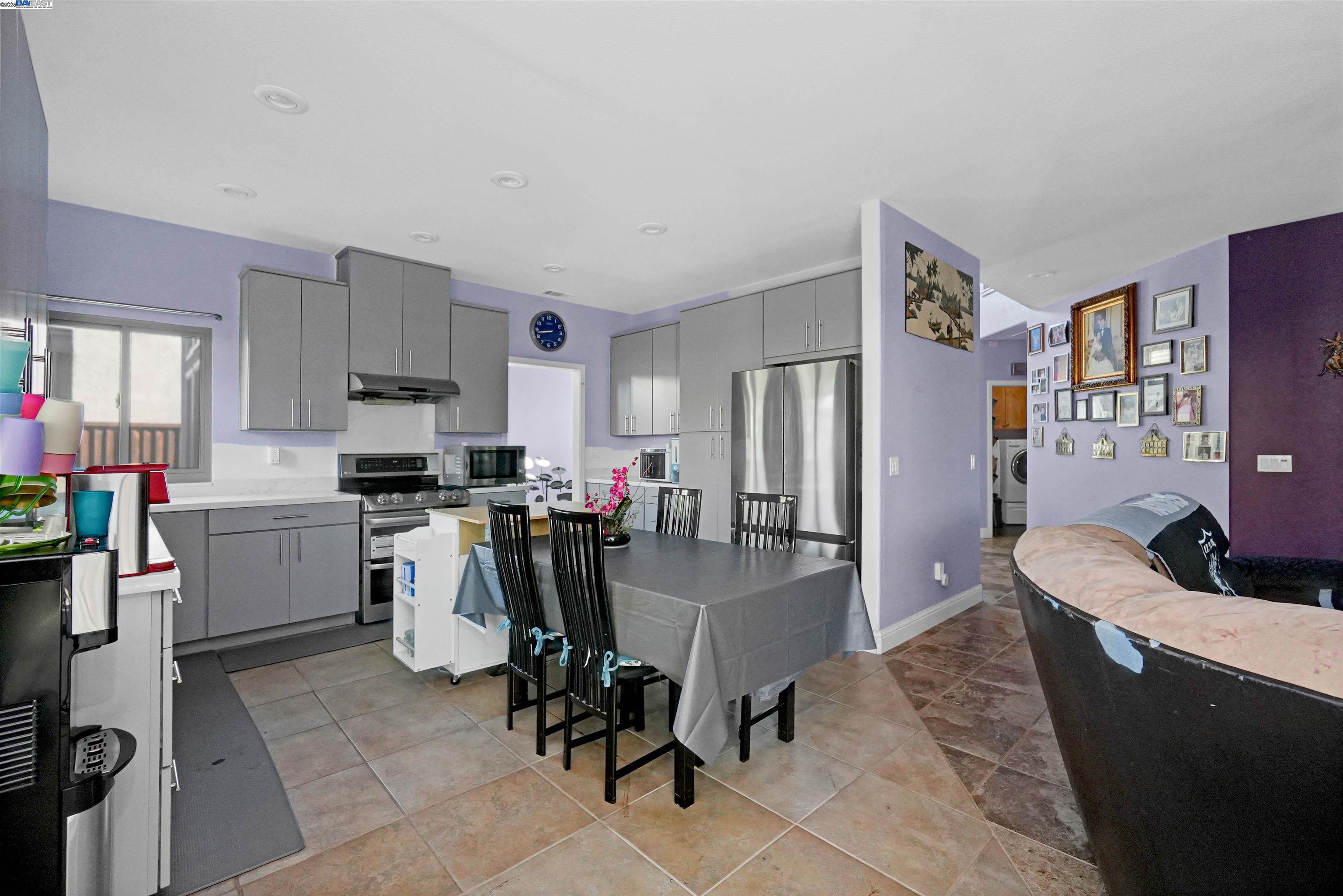 Detail Gallery Image 22 of 60 For 1445 Yorkshire Loop, Tracy,  CA 95376 - 4 Beds | 3 Baths