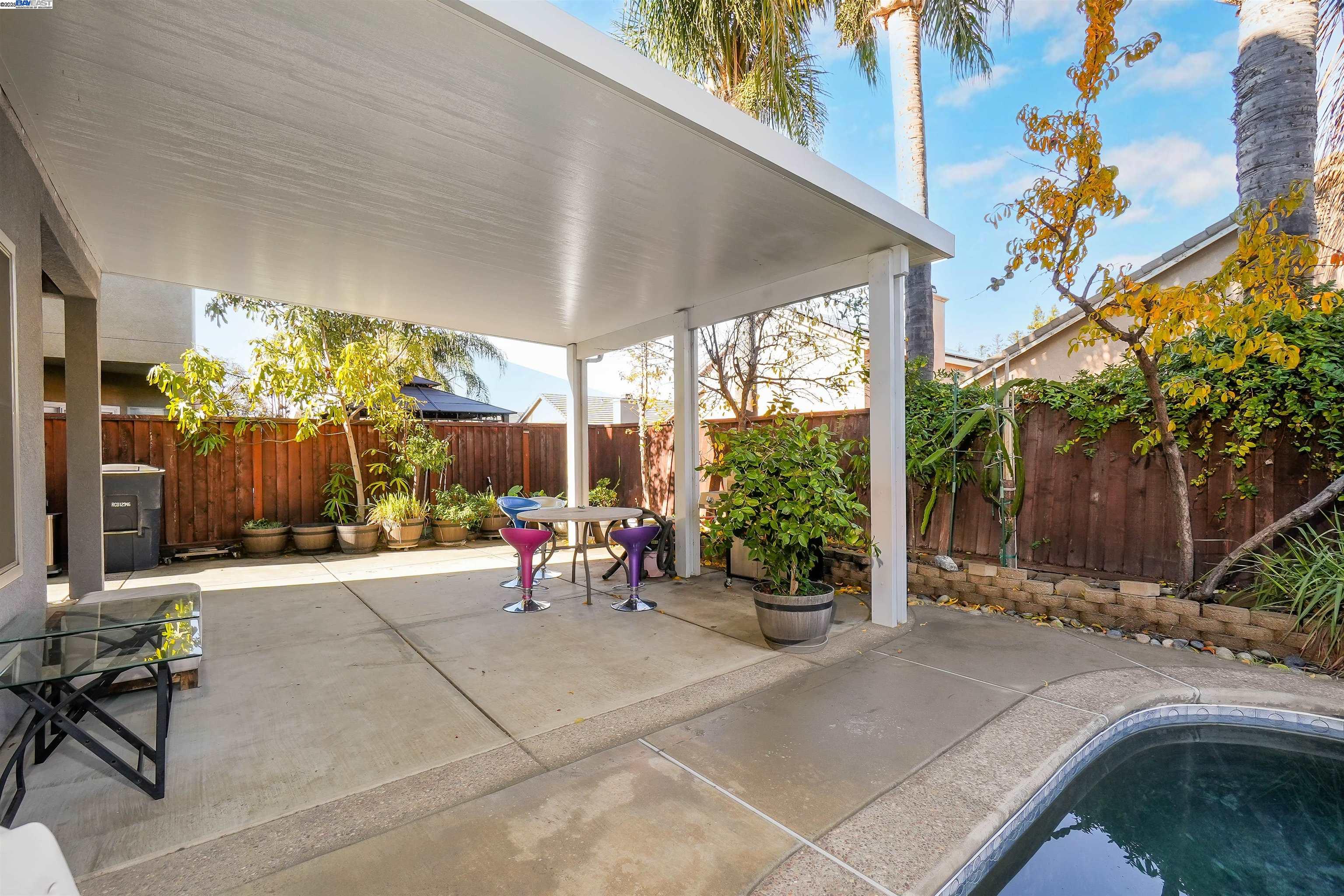 Detail Gallery Image 50 of 60 For 1445 Yorkshire Loop, Tracy,  CA 95376 - 4 Beds | 3 Baths