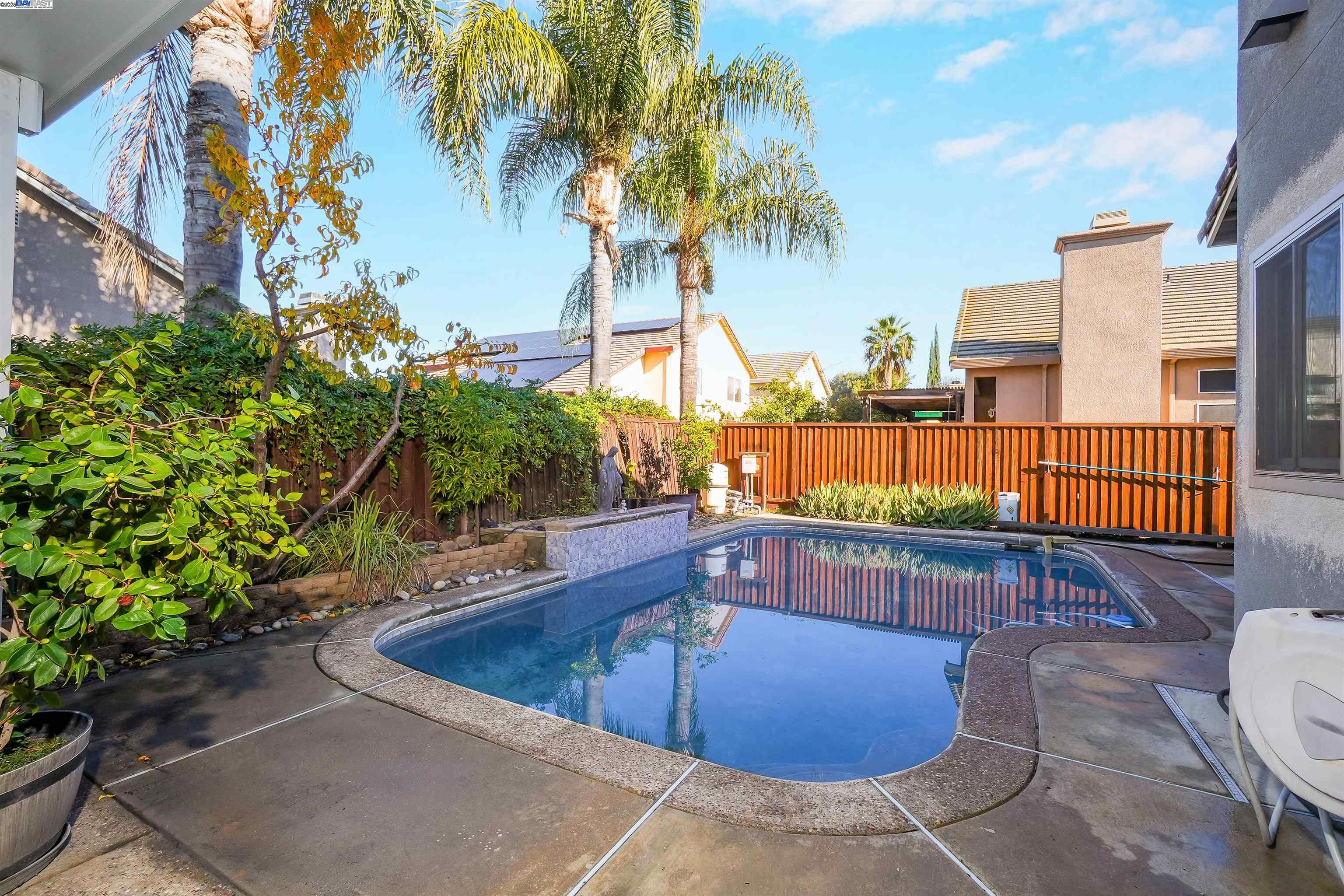 Detail Gallery Image 52 of 60 For 1445 Yorkshire Loop, Tracy,  CA 95376 - 4 Beds | 3 Baths