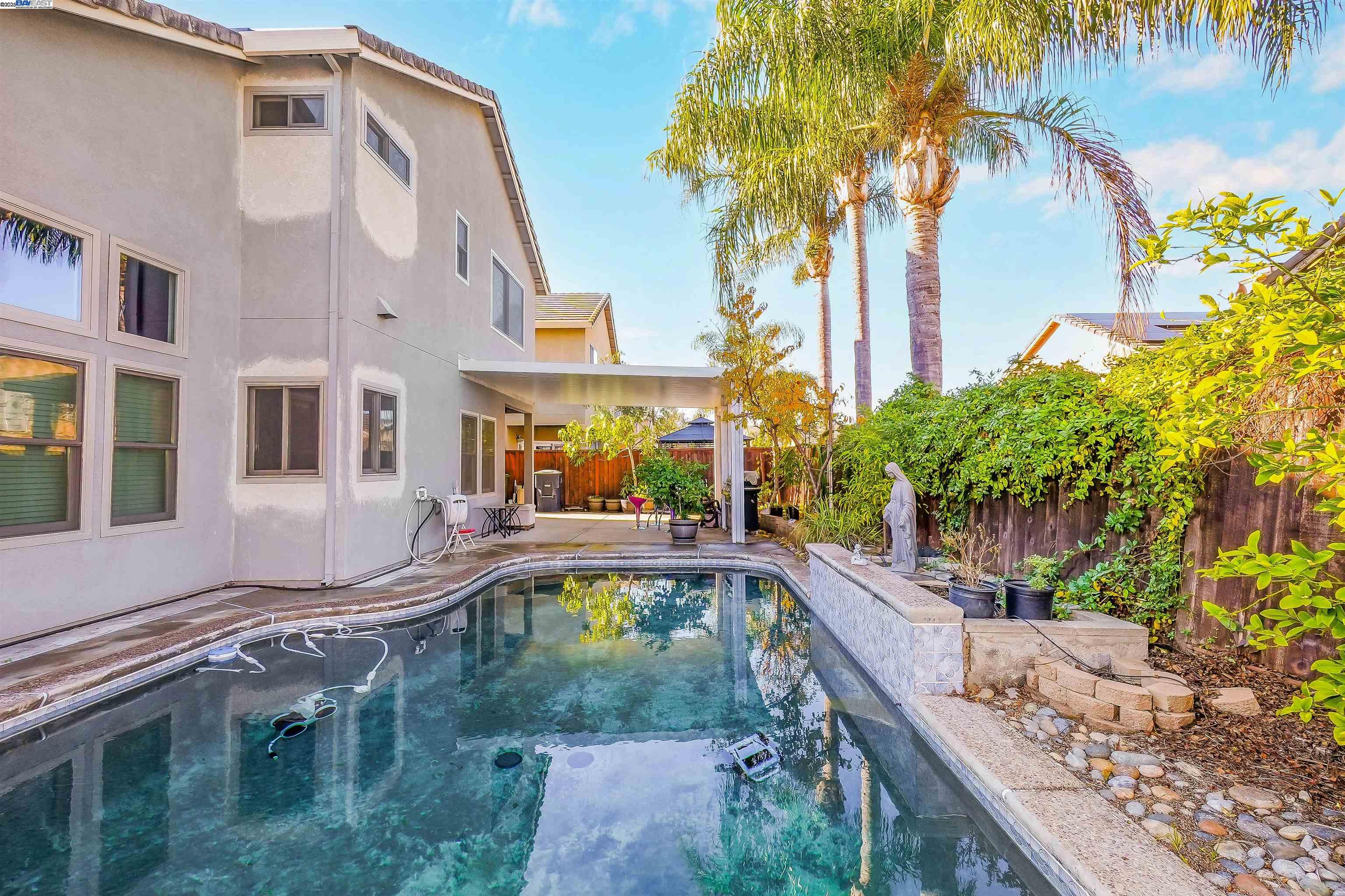 Detail Gallery Image 53 of 60 For 1445 Yorkshire Loop, Tracy,  CA 95376 - 4 Beds | 3 Baths