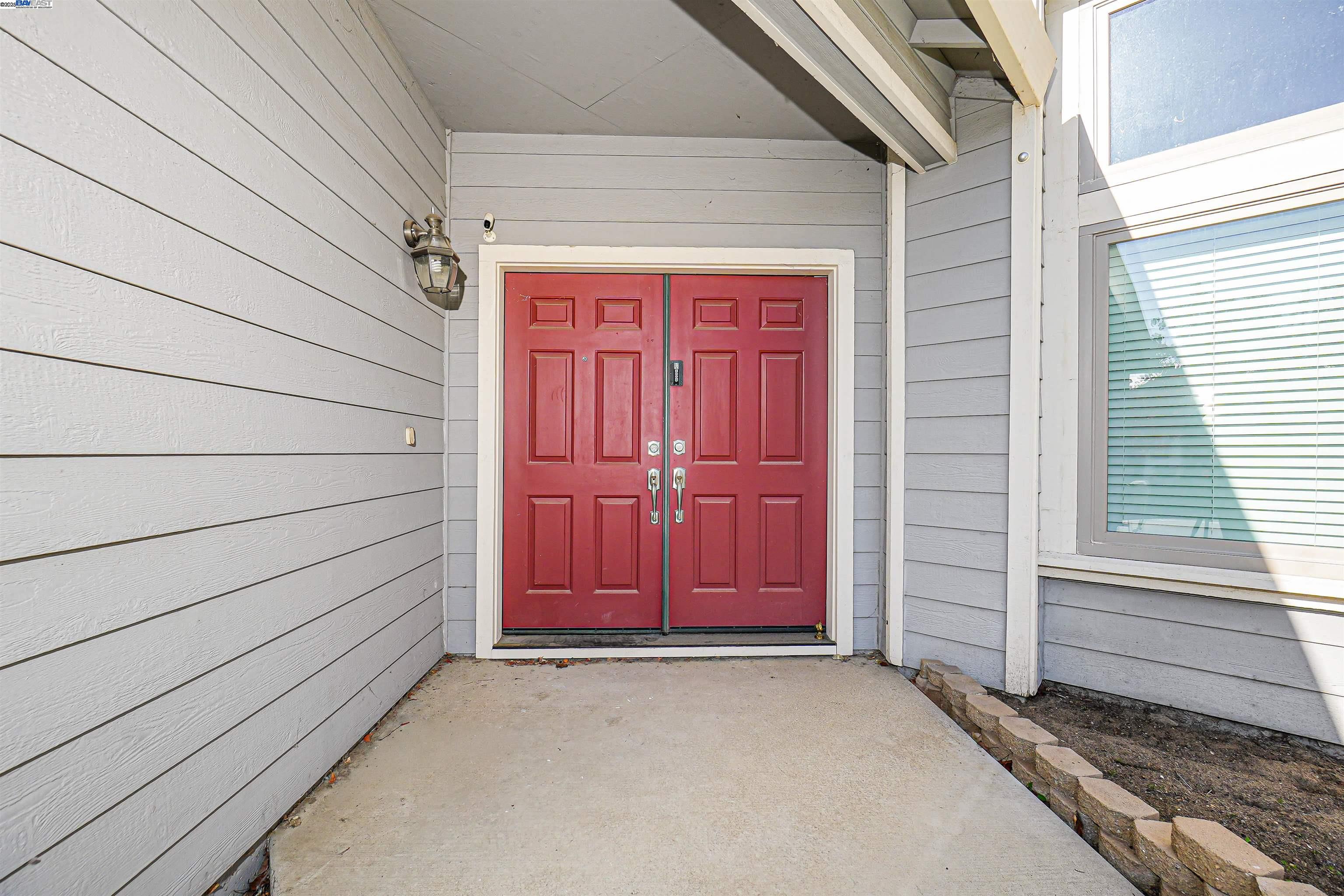 Detail Gallery Image 10 of 60 For 1445 Yorkshire Loop, Tracy,  CA 95376 - 4 Beds | 3 Baths