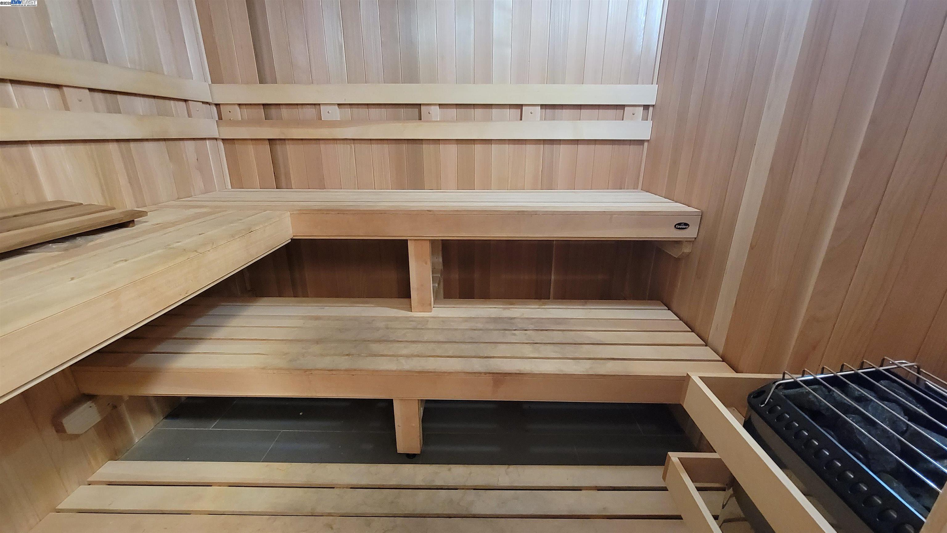 Detail Gallery Image 18 of 38 For 1321 Webster St #D119,  Alameda,  CA 94501 - 2 Beds | 1 Baths