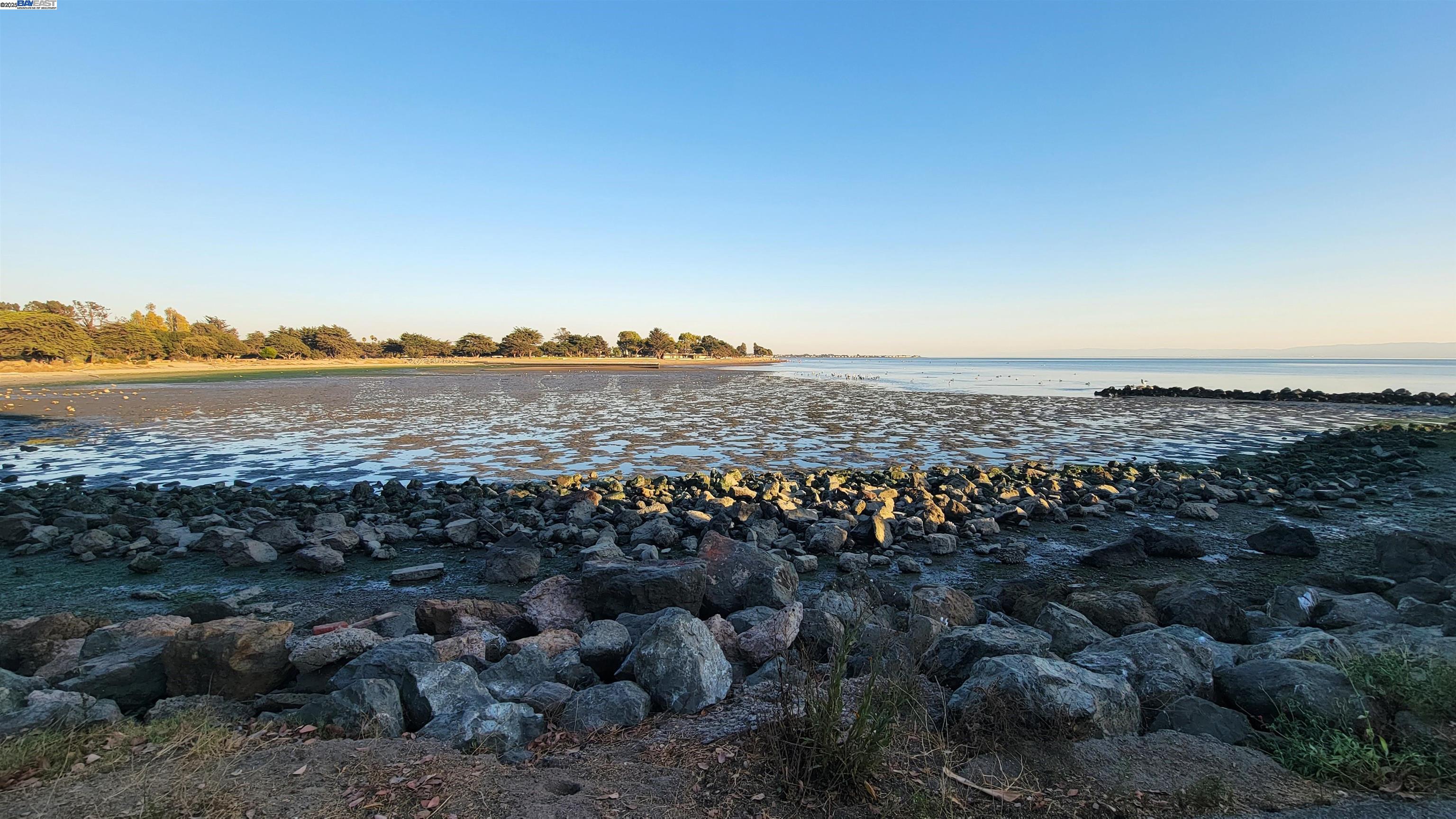 Detail Gallery Image 25 of 37 For 1321 Webster St #D119,  Alameda,  CA 94501 - 2 Beds | 1 Baths