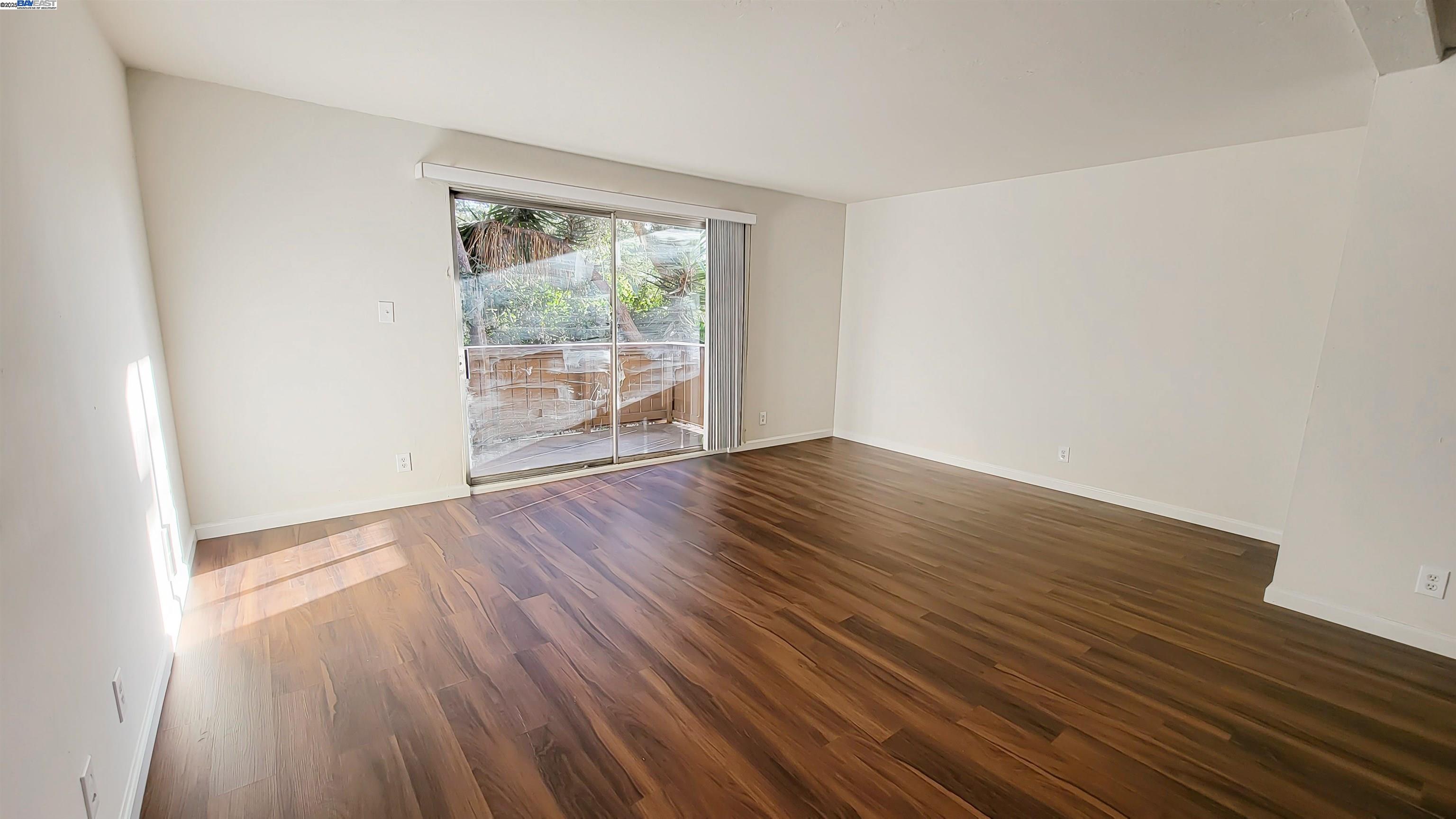 Detail Gallery Image 31 of 38 For 1321 Webster St #D119,  Alameda,  CA 94501 - 2 Beds | 1 Baths