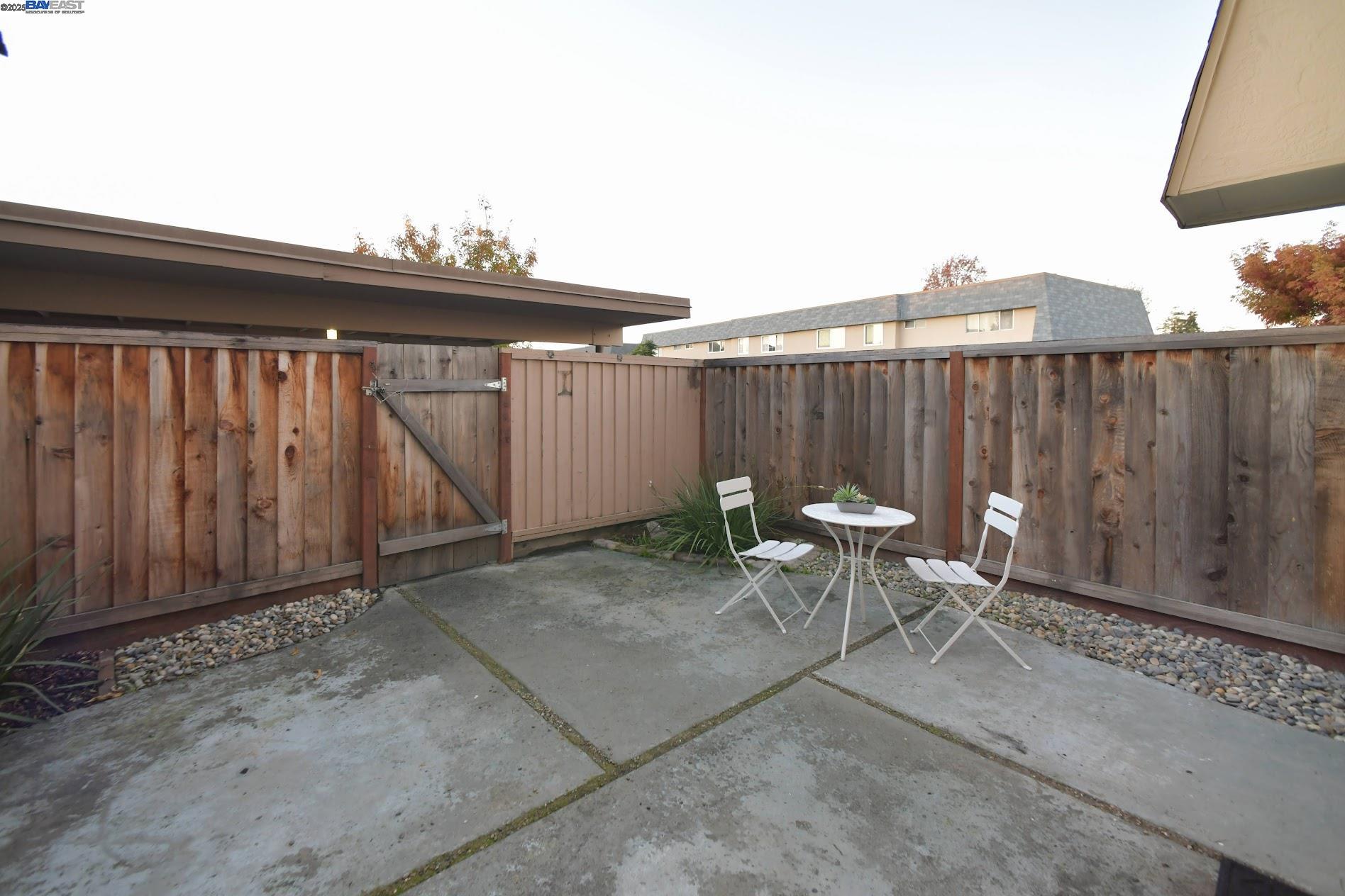 Detail Gallery Image 20 of 24 For 2363 Arf Ave, Hayward,  CA 94545 - 2 Beds | 1/1 Baths