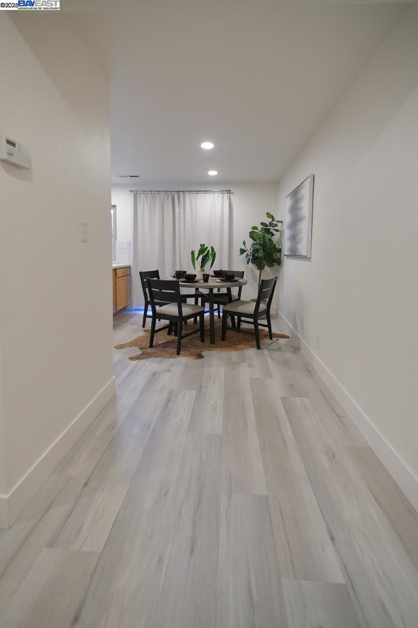 Detail Gallery Image 8 of 24 For 2363 Arf Ave, Hayward,  CA 94545 - 2 Beds | 1/1 Baths
