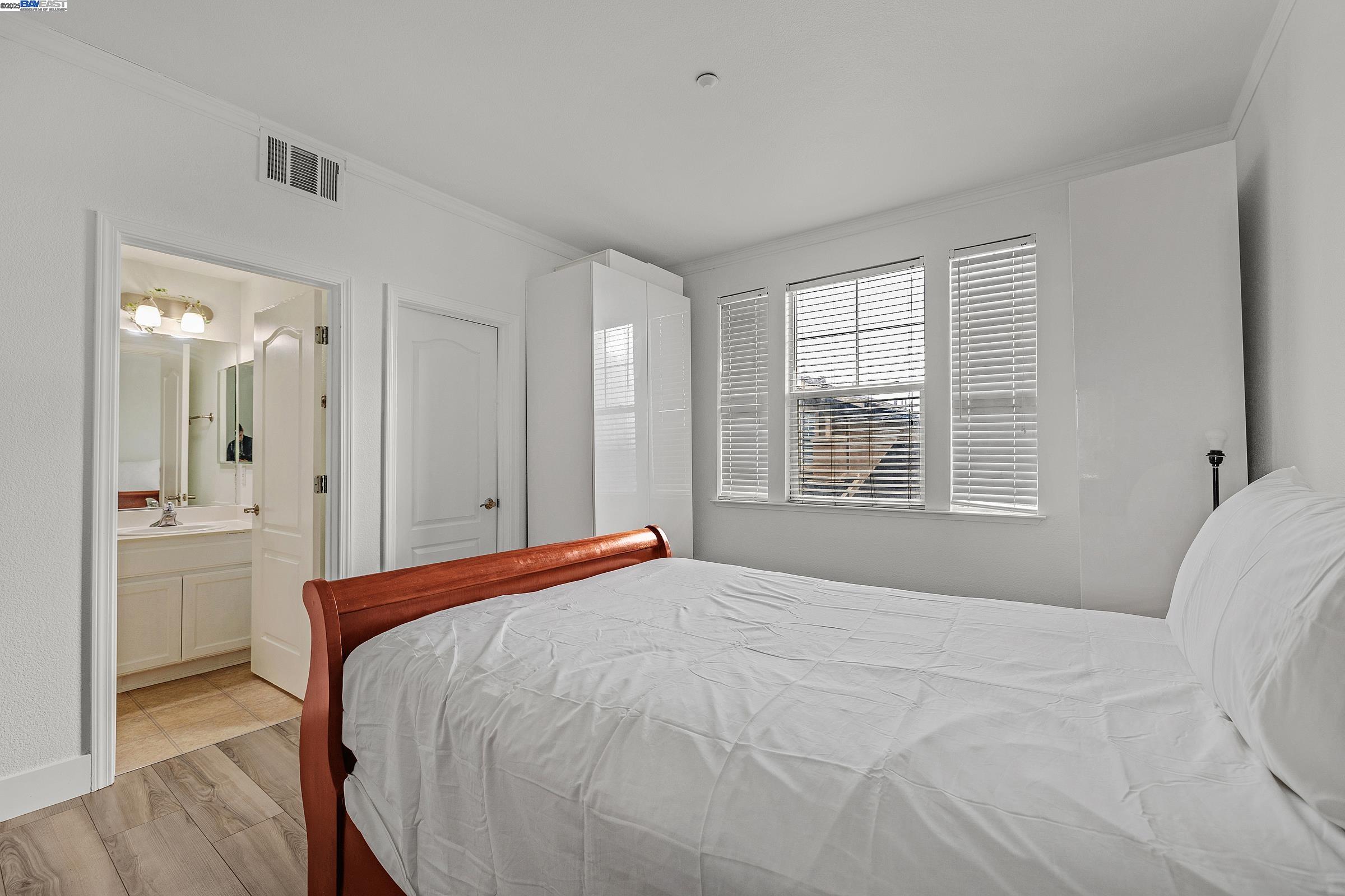 Detail Gallery Image 13 of 24 For 1594 Tucker St #56,  Oakland,  CA 94603 - 2 Beds | 2 Baths