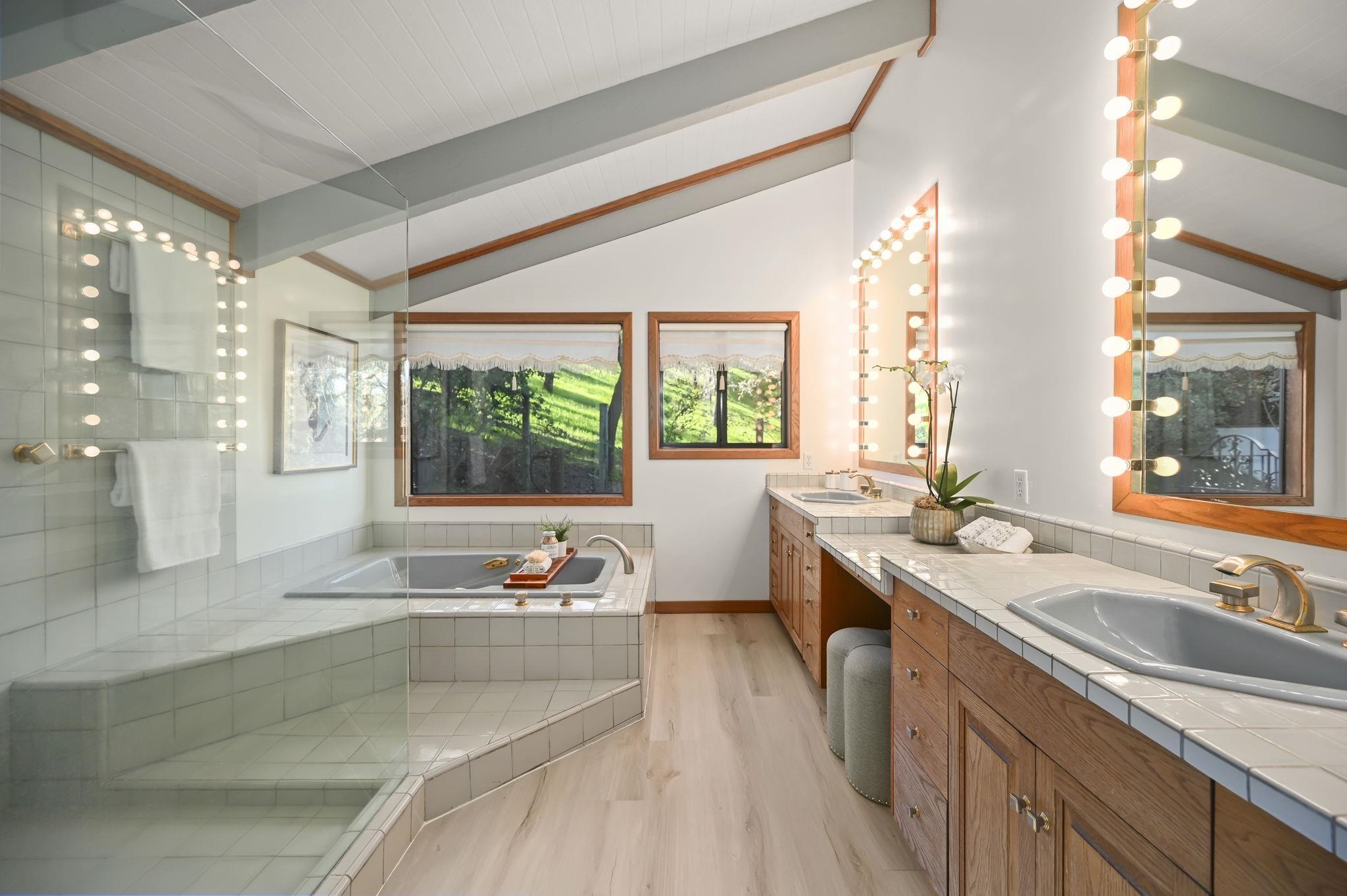 Detail Gallery Image 29 of 57 For 3912 Quail Ridge Rd, Lafayette,  CA 94549-2914 - 5 Beds | 3 Baths