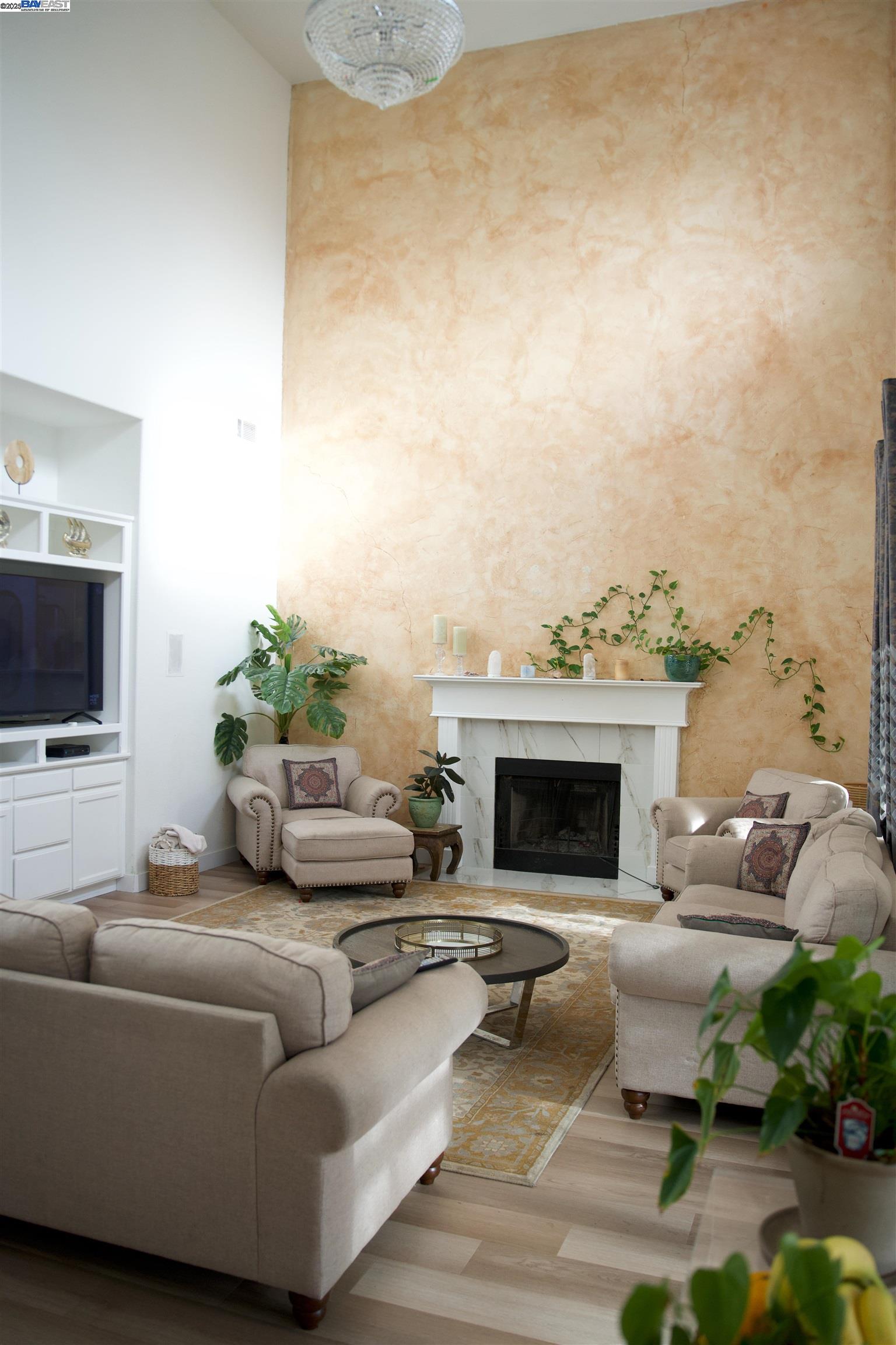 Detail Gallery Image 6 of 10 For 1233 Plaza Ct, Tracy,  CA 95377 - 5 Beds | 3 Baths