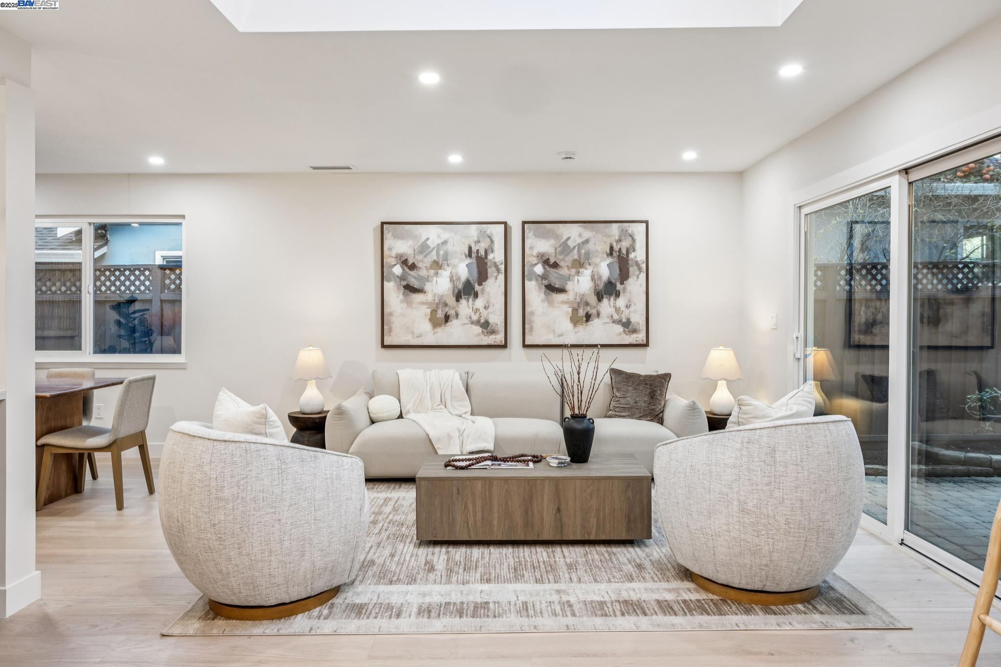 Detail Gallery Image 23 of 57 For 10777 W Estates Dr, Cupertino,  CA 95014 - 3 Beds | 3 Baths