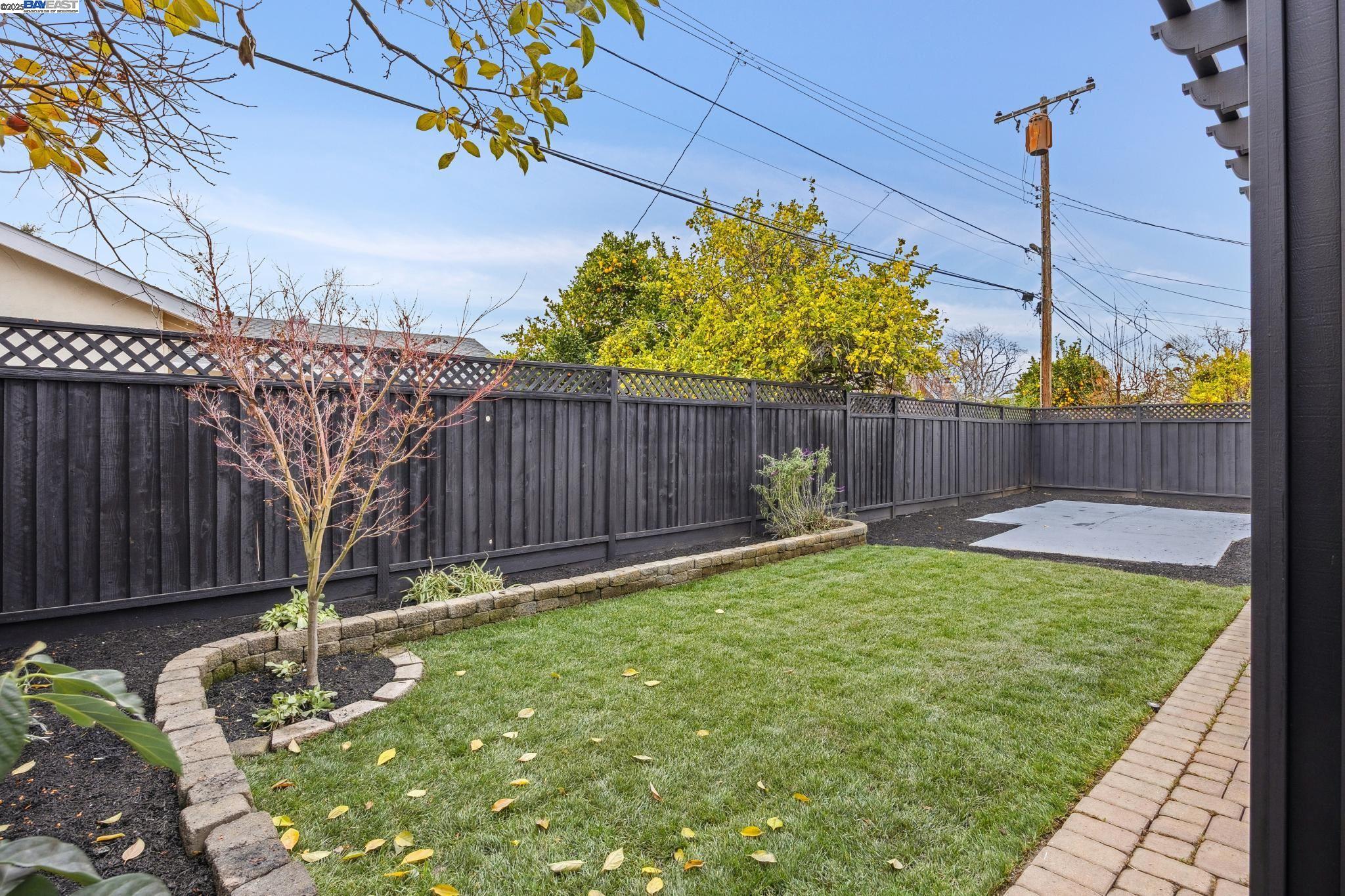 Detail Gallery Image 49 of 57 For 10777 W Estates Dr, Cupertino,  CA 95014 - 3 Beds | 3 Baths