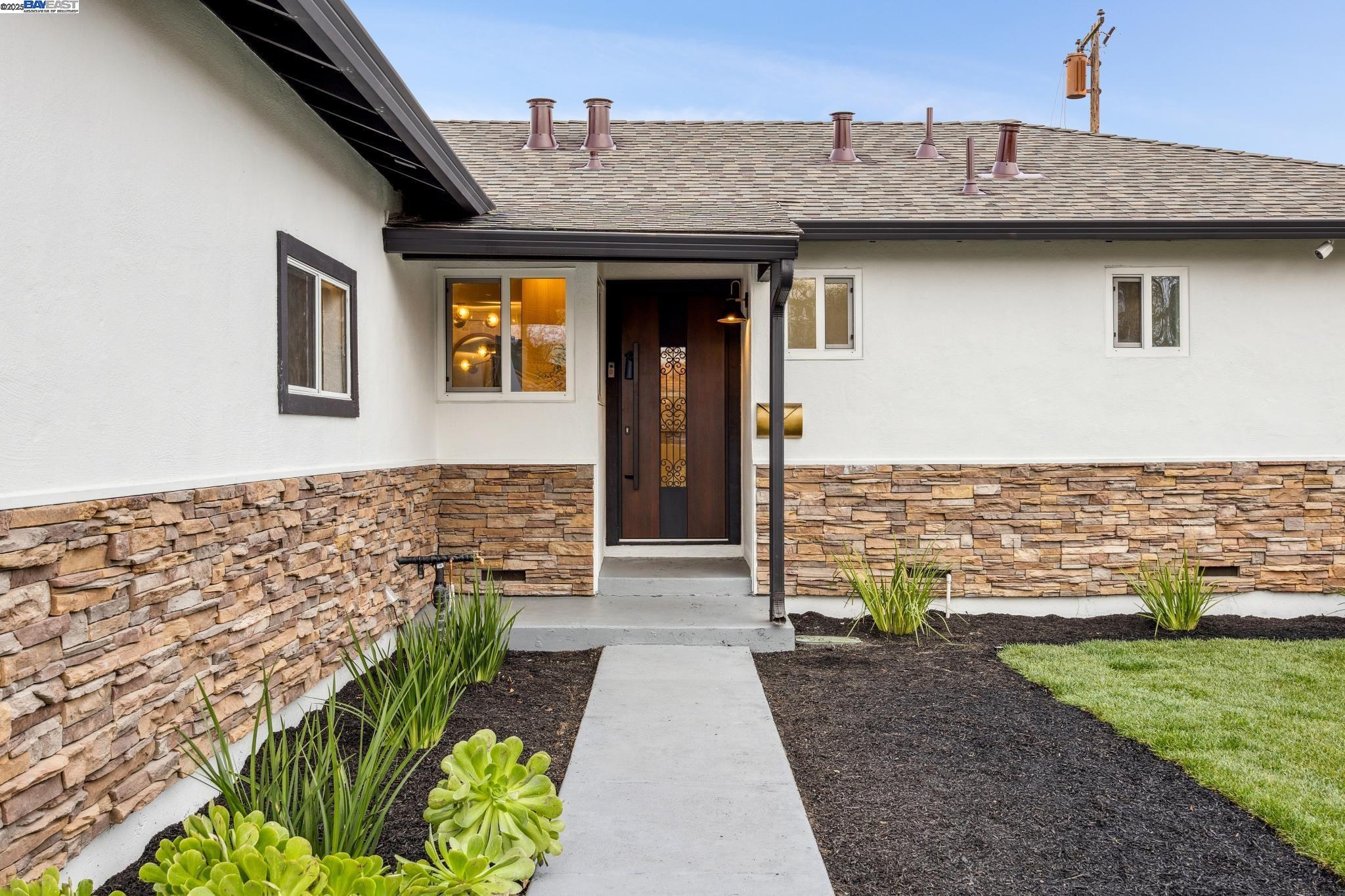 Detail Gallery Image 57 of 57 For 10777 W Estates Dr, Cupertino,  CA 95014 - 3 Beds | 3 Baths