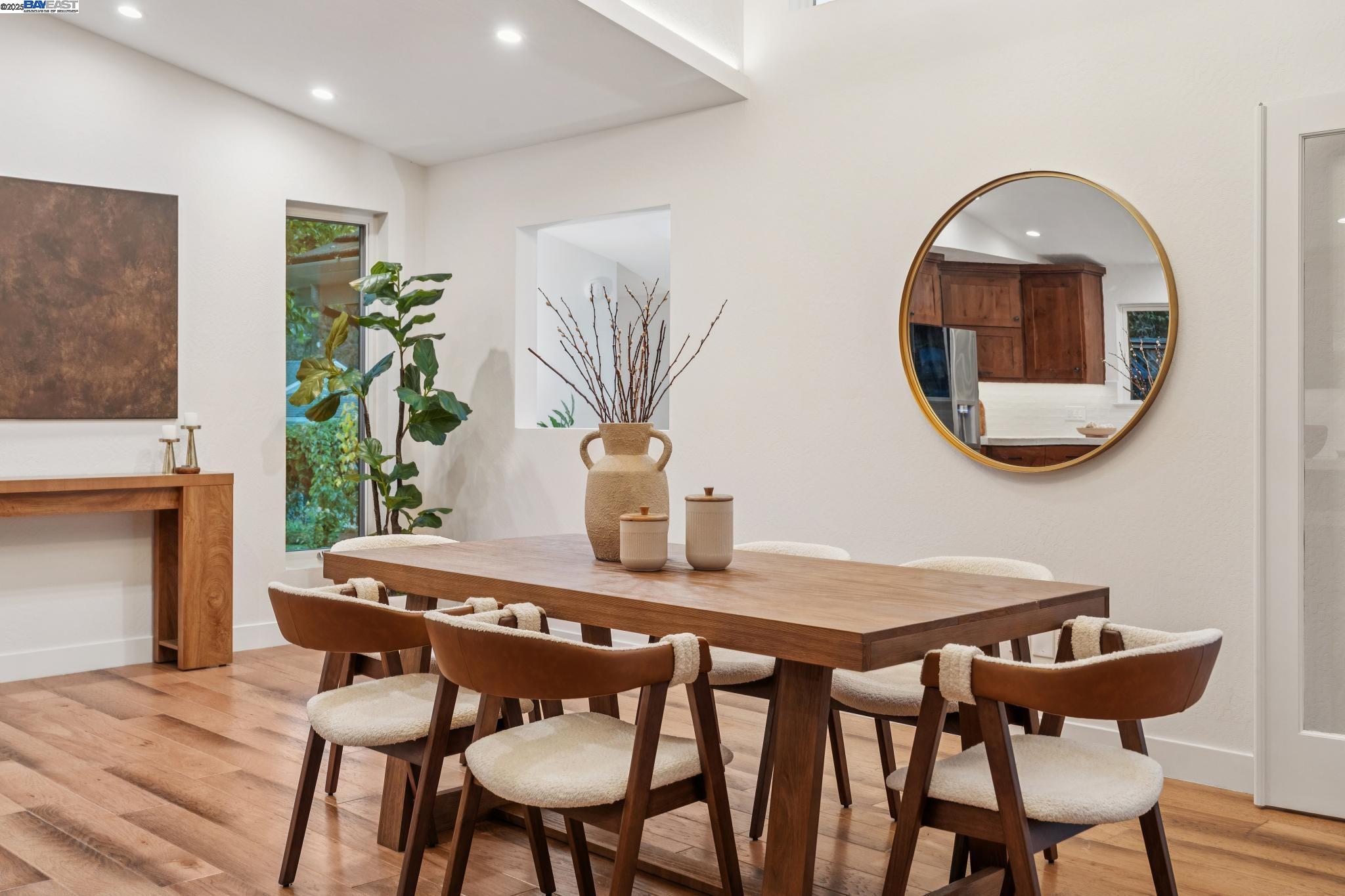 Detail Gallery Image 14 of 60 For 41 Bonita Ct, Walnut Creek,  CA 94595 - 4 Beds | 3 Baths