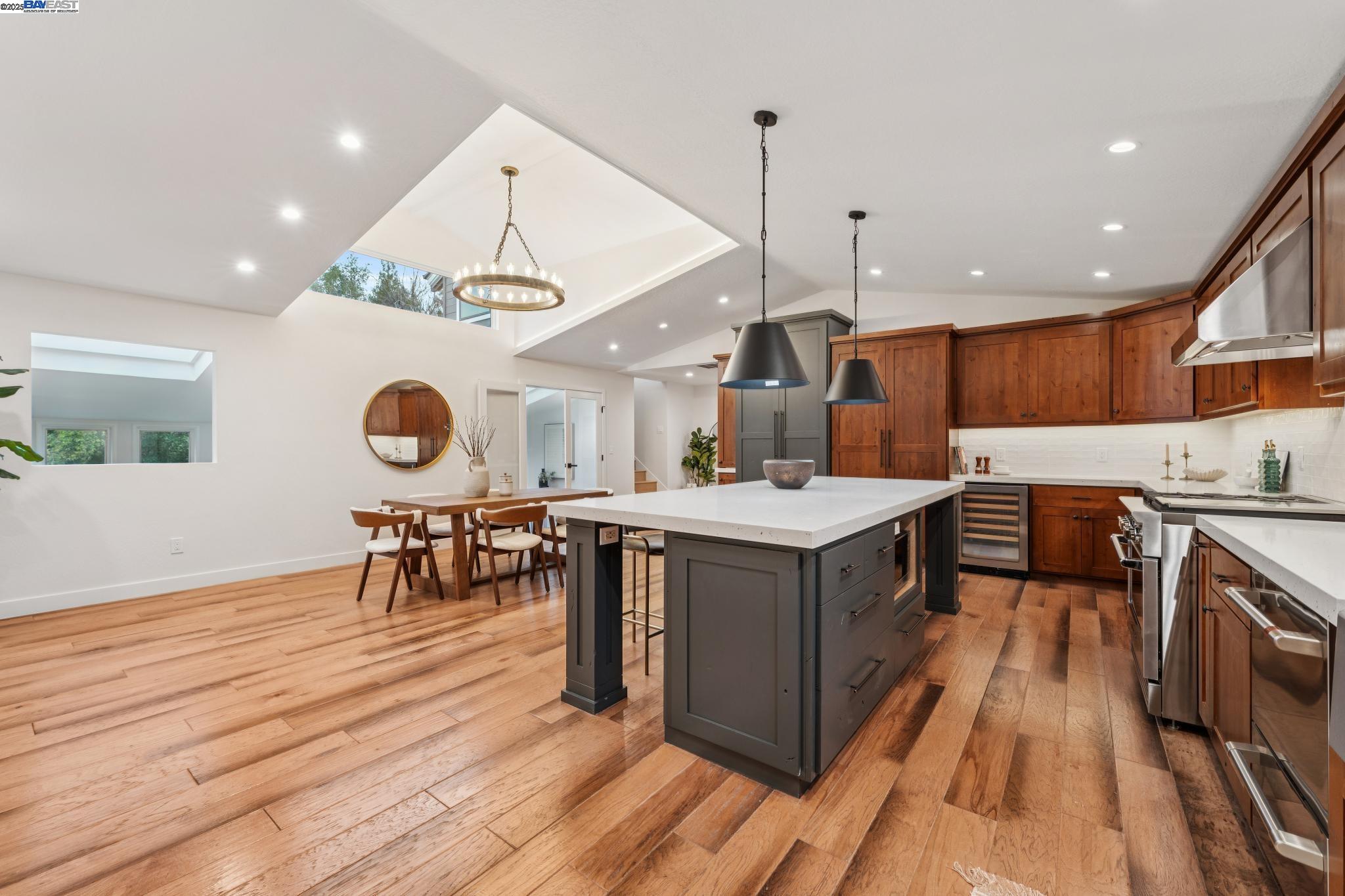 Detail Gallery Image 19 of 60 For 41 Bonita Ct, Walnut Creek,  CA 94595 - 4 Beds | 3 Baths