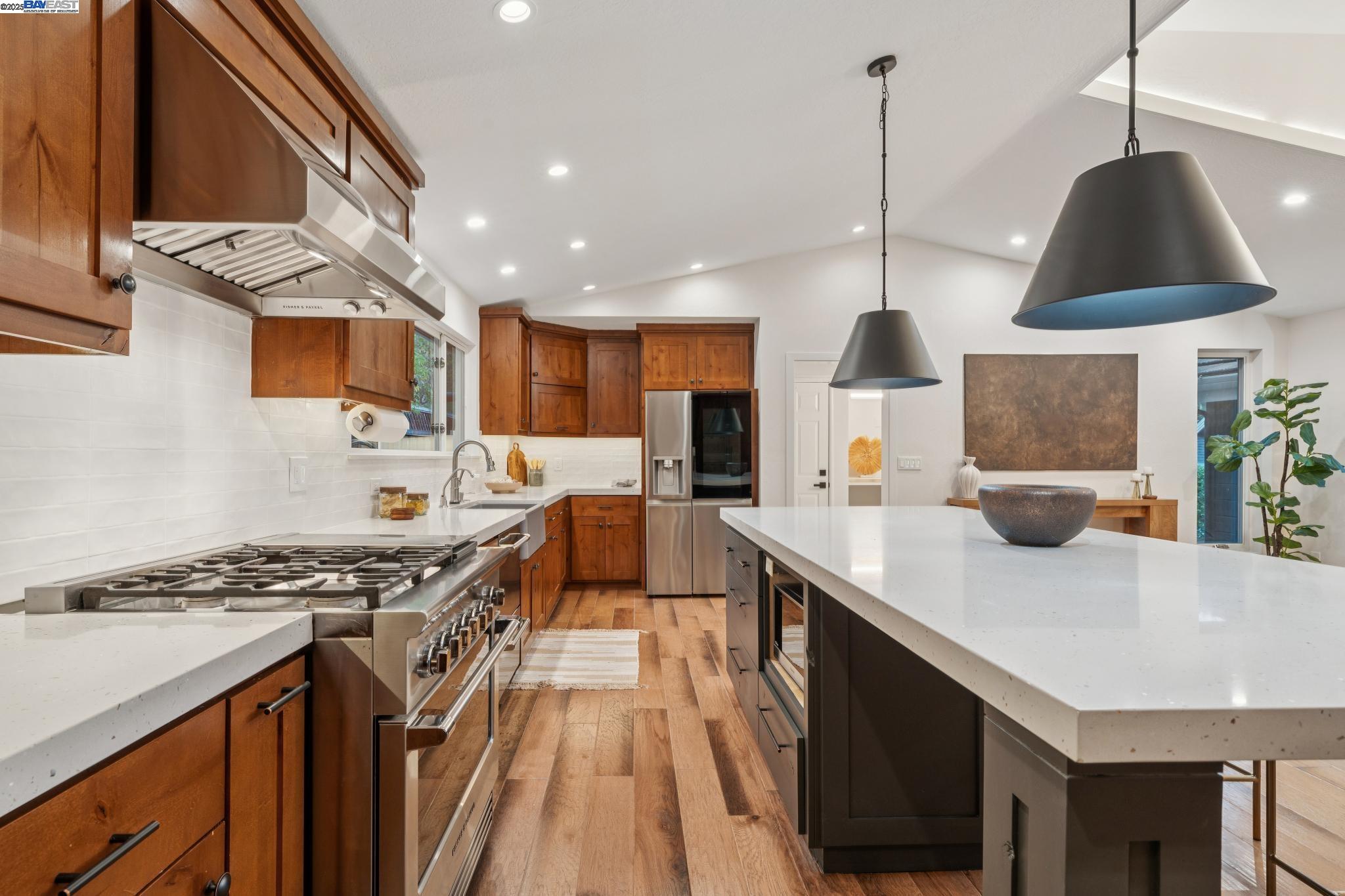 Detail Gallery Image 22 of 60 For 41 Bonita Ct, Walnut Creek,  CA 94595 - 4 Beds | 3 Baths