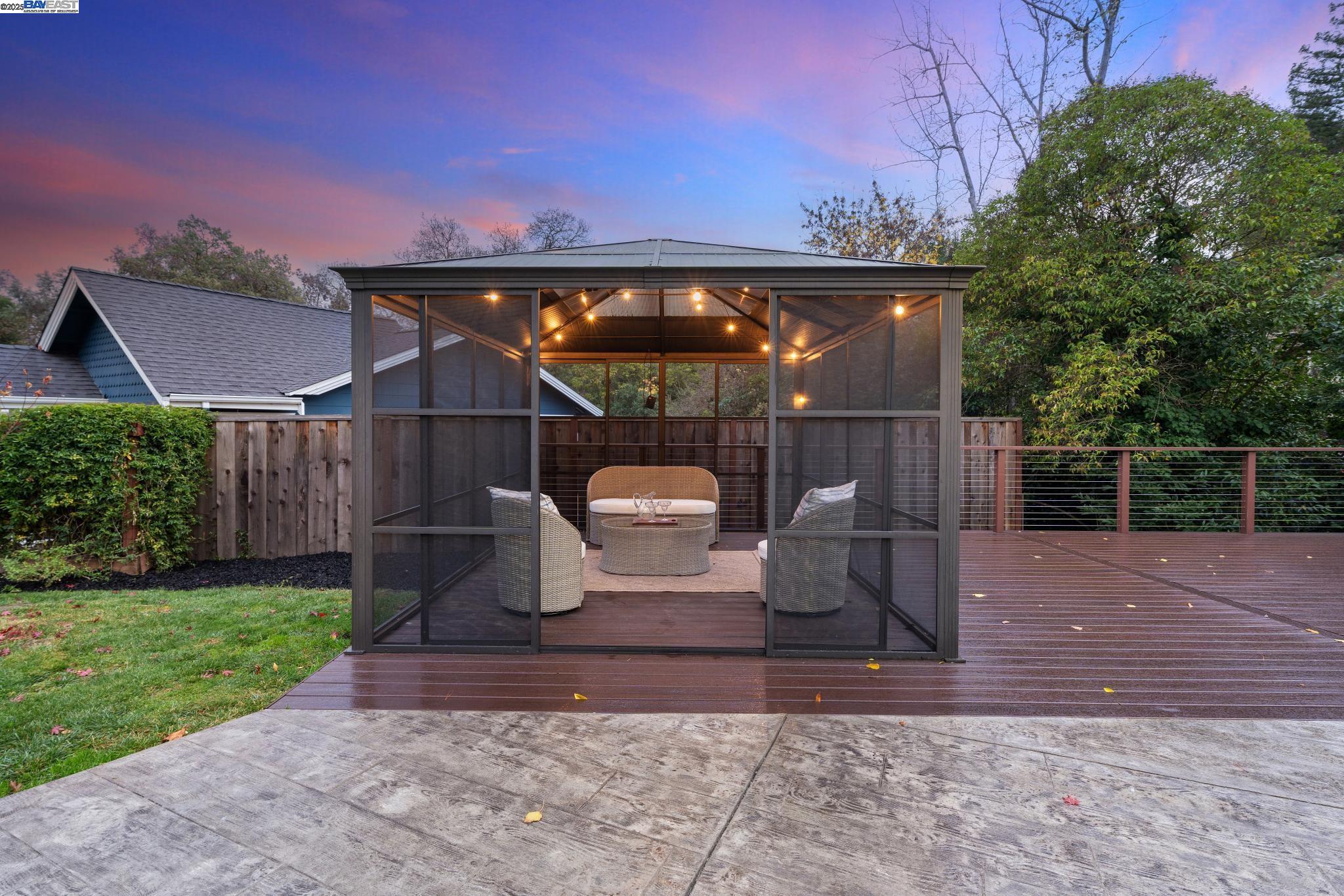 Detail Gallery Image 44 of 60 For 41 Bonita Ct, Walnut Creek,  CA 94595 - 4 Beds | 3 Baths