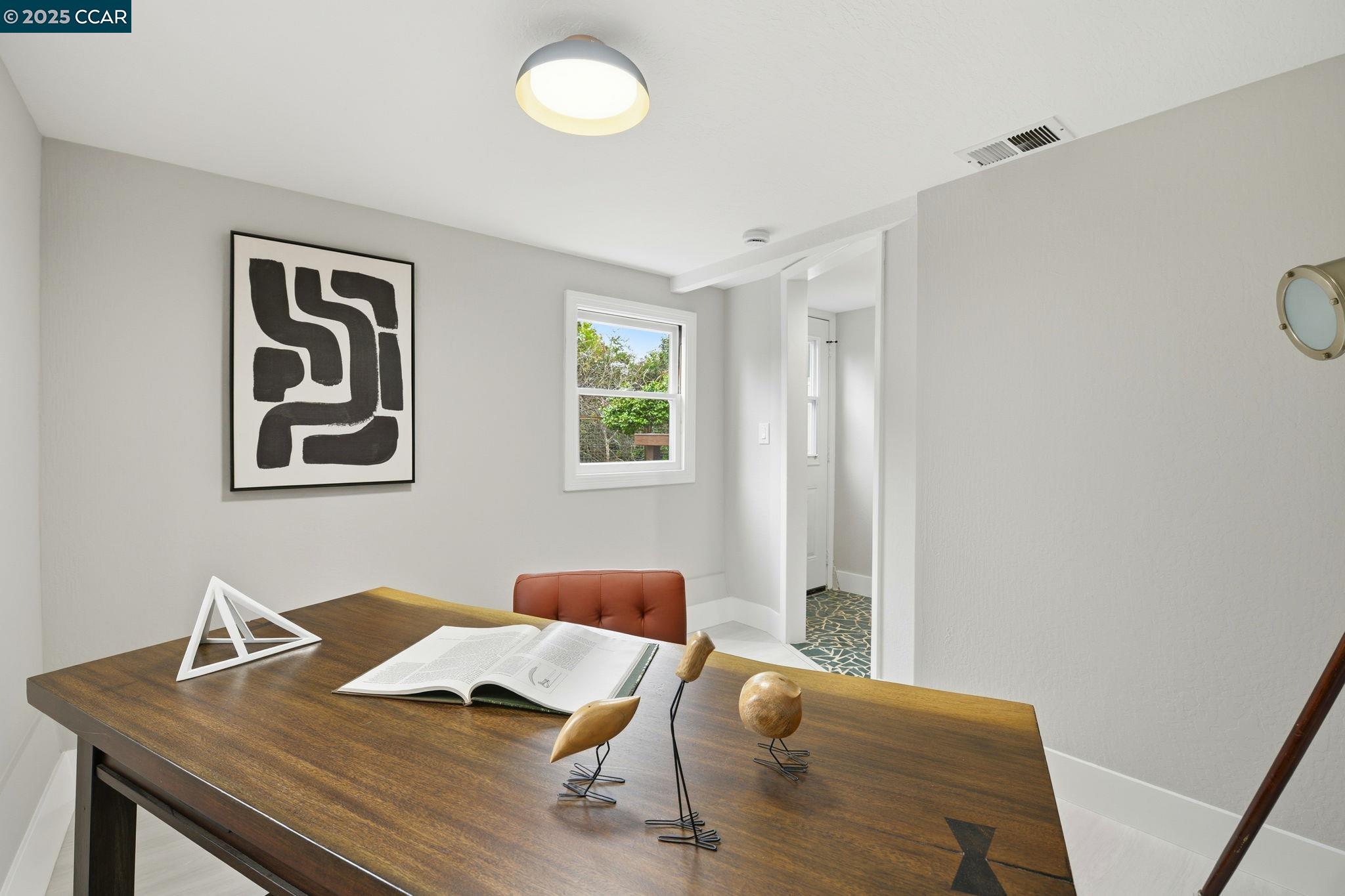 Detail Gallery Image 17 of 42 For 4461 Alhambra Way, Martinez,  CA 94553 - 3 Beds | 2/1 Baths