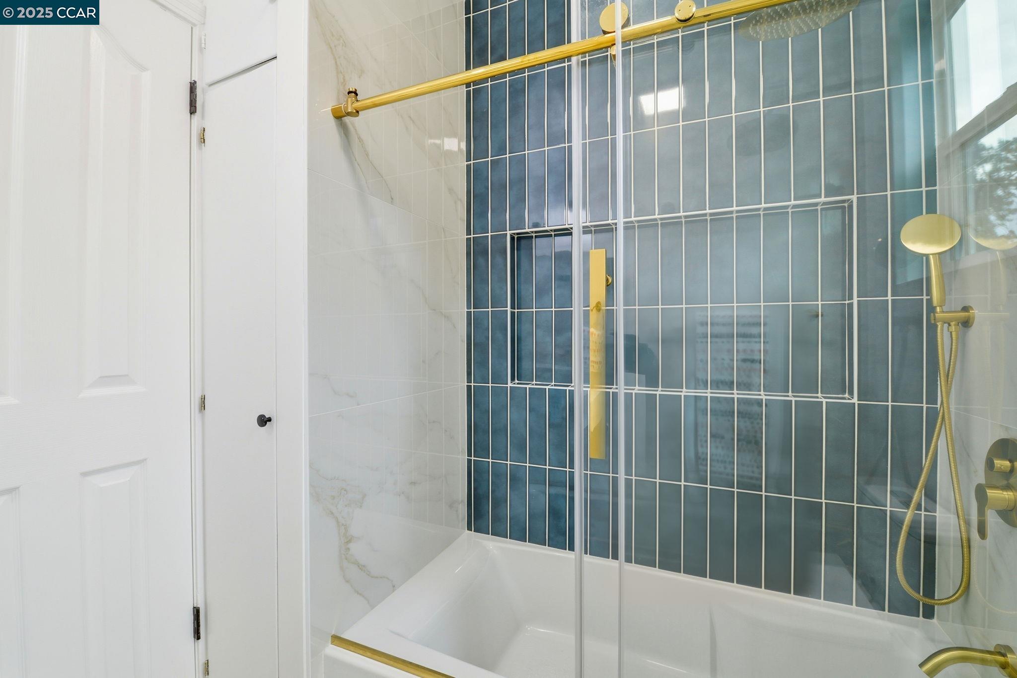 Detail Gallery Image 29 of 42 For 4461 Alhambra Way, Martinez,  CA 94553 - 3 Beds | 2/1 Baths