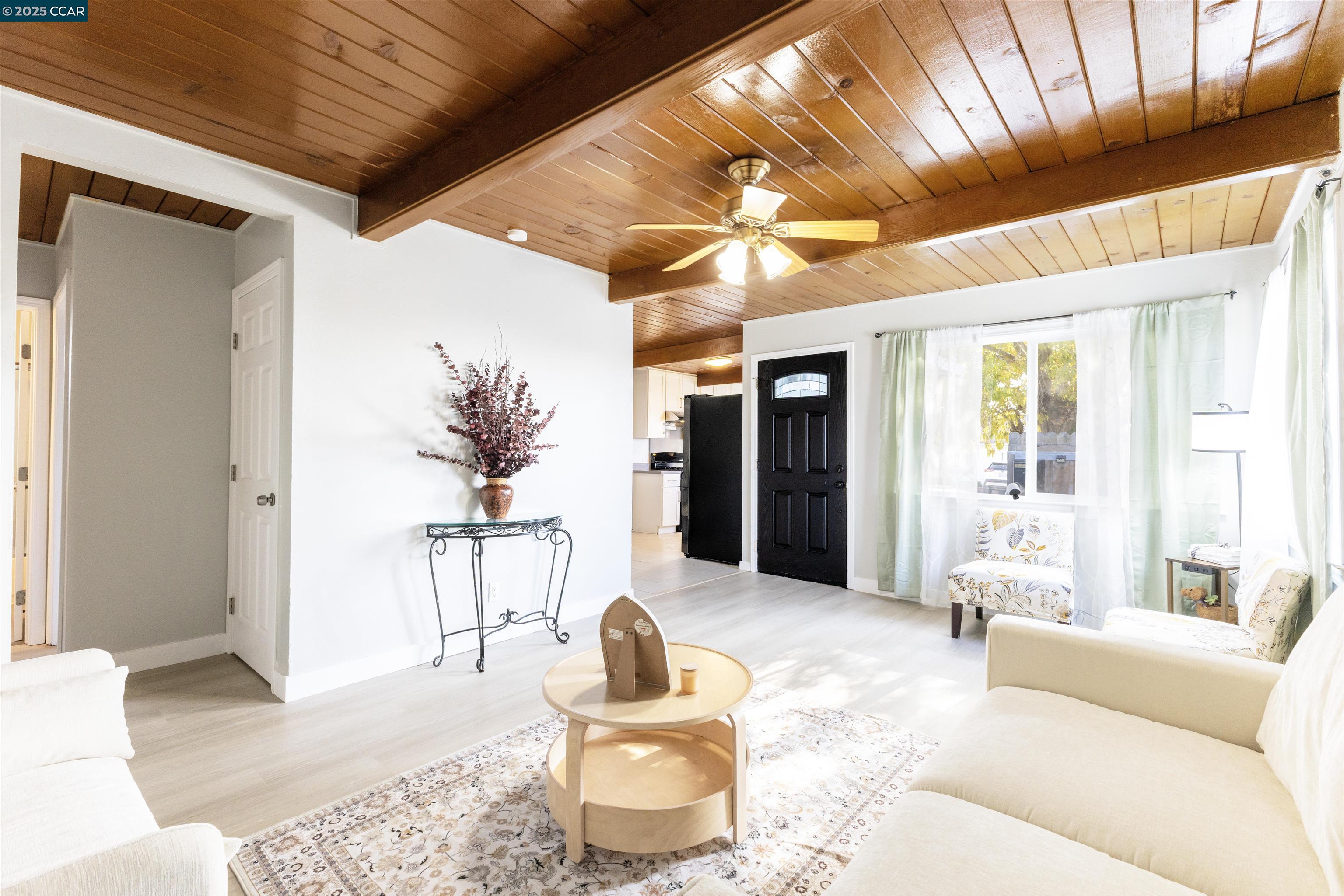 Detail Gallery Image 15 of 43 For 3141 Fairmede Dr, Richmond,  CA 94806 - 4 Beds | 2 Baths